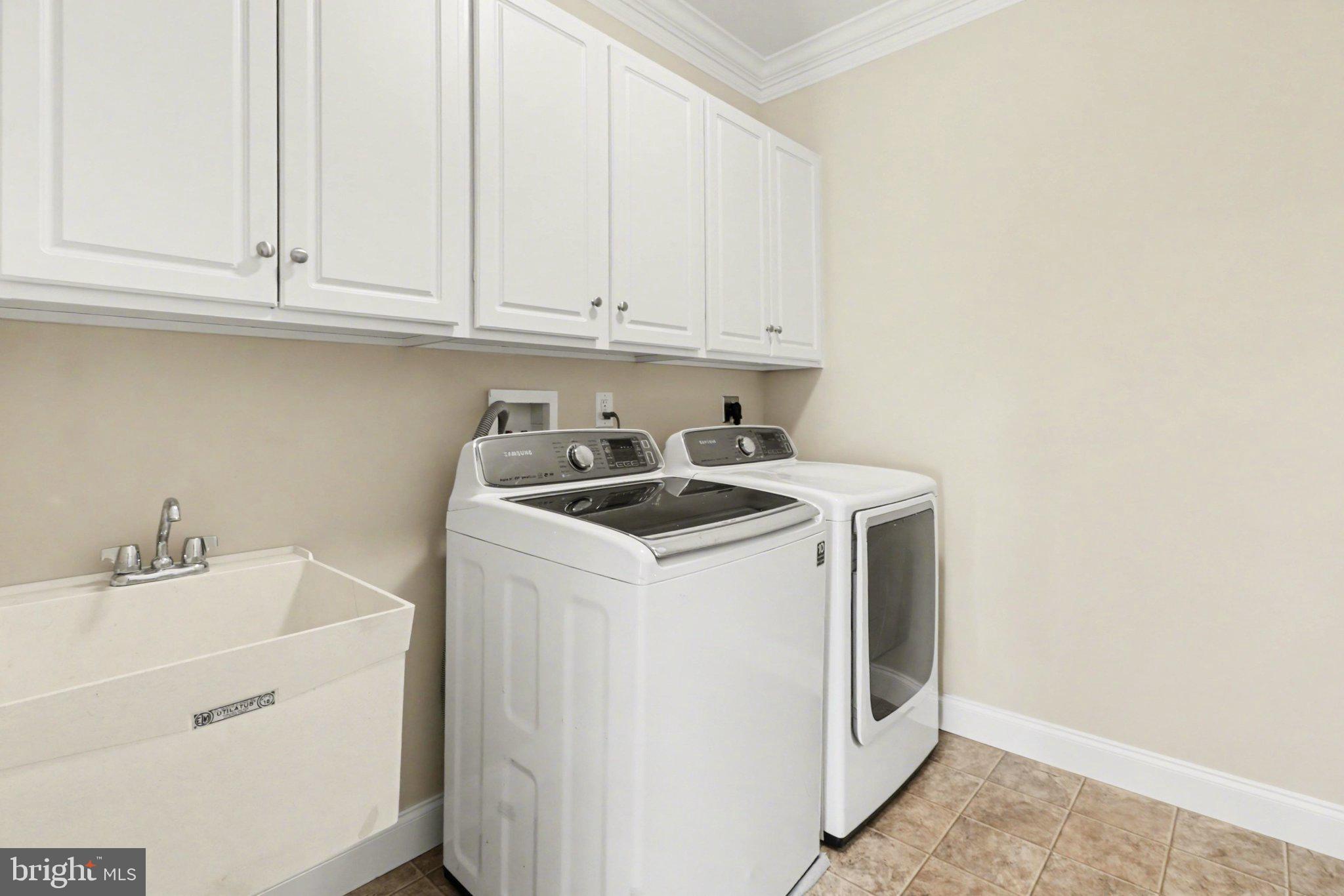 HAMPDEN SUMMIT - Residential