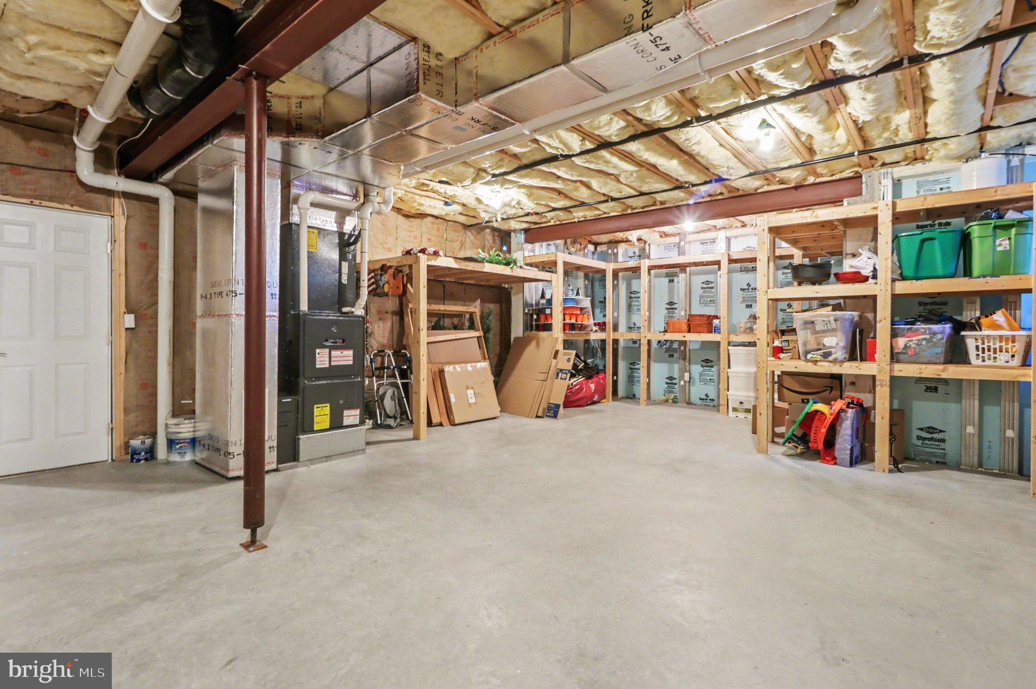 HAMPDEN SUMMIT - Residential