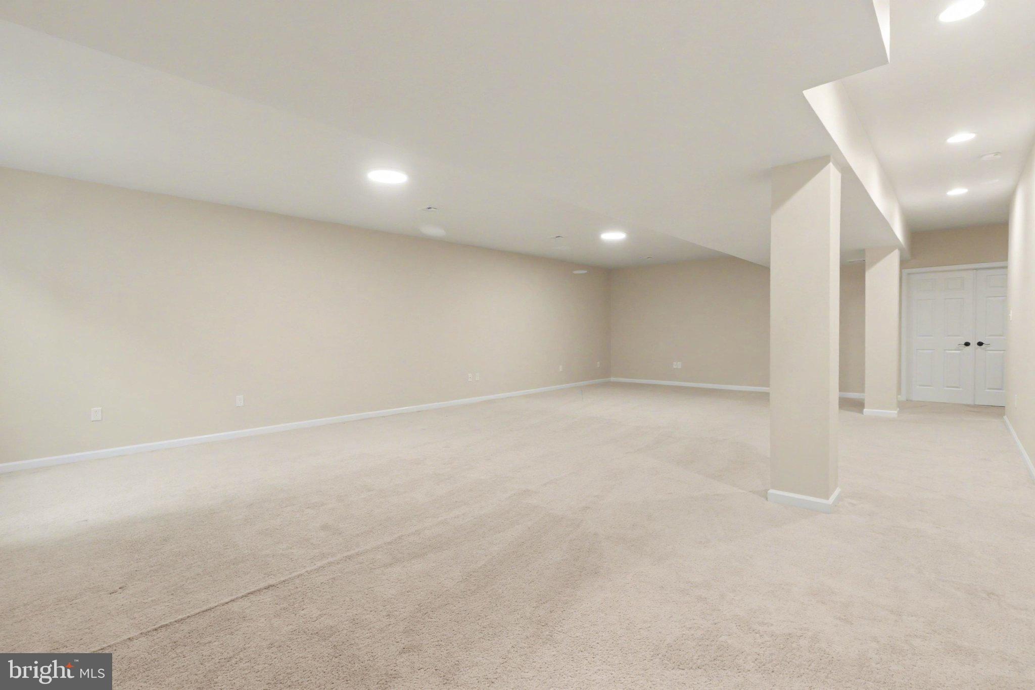 HAMPDEN SUMMIT - Residential