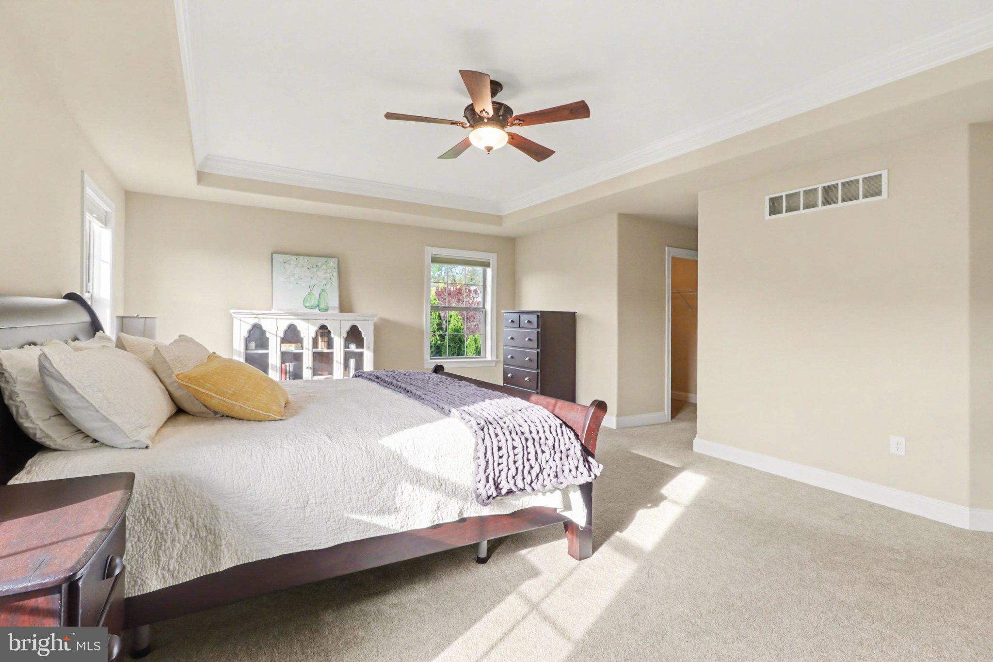 HAMPDEN SUMMIT - Residential