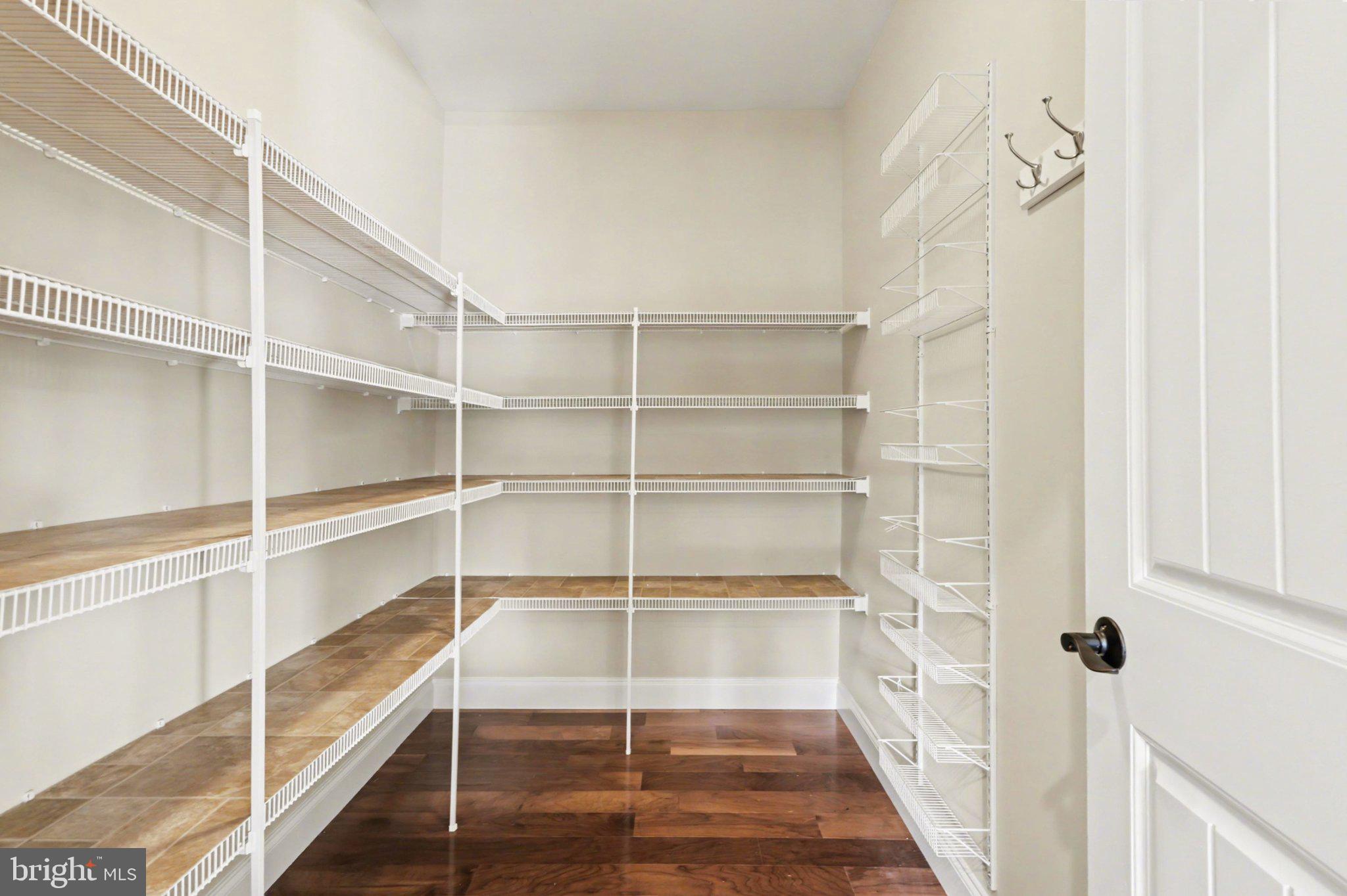 HAMPDEN SUMMIT - Residential