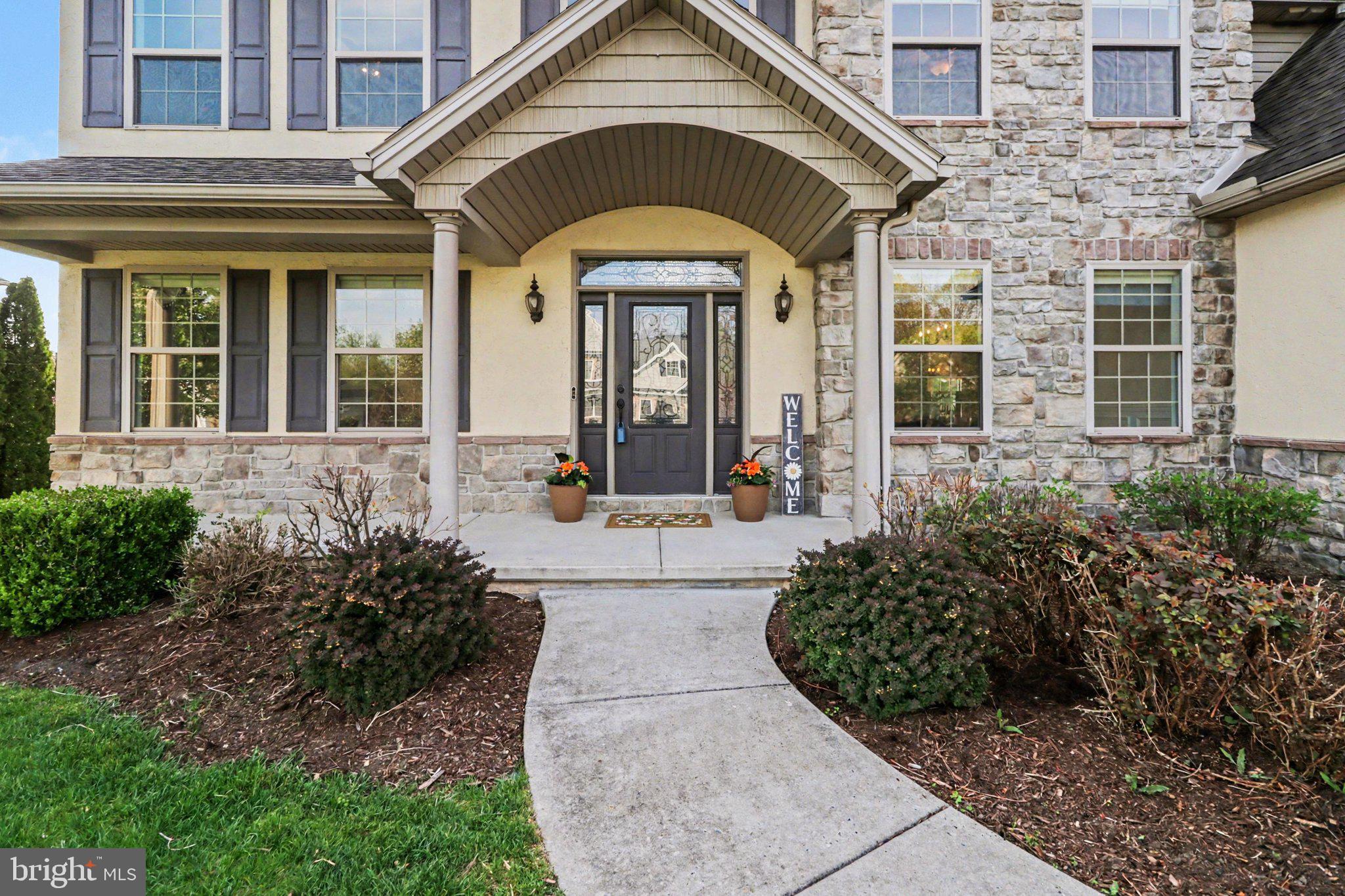 HAMPDEN SUMMIT - Residential