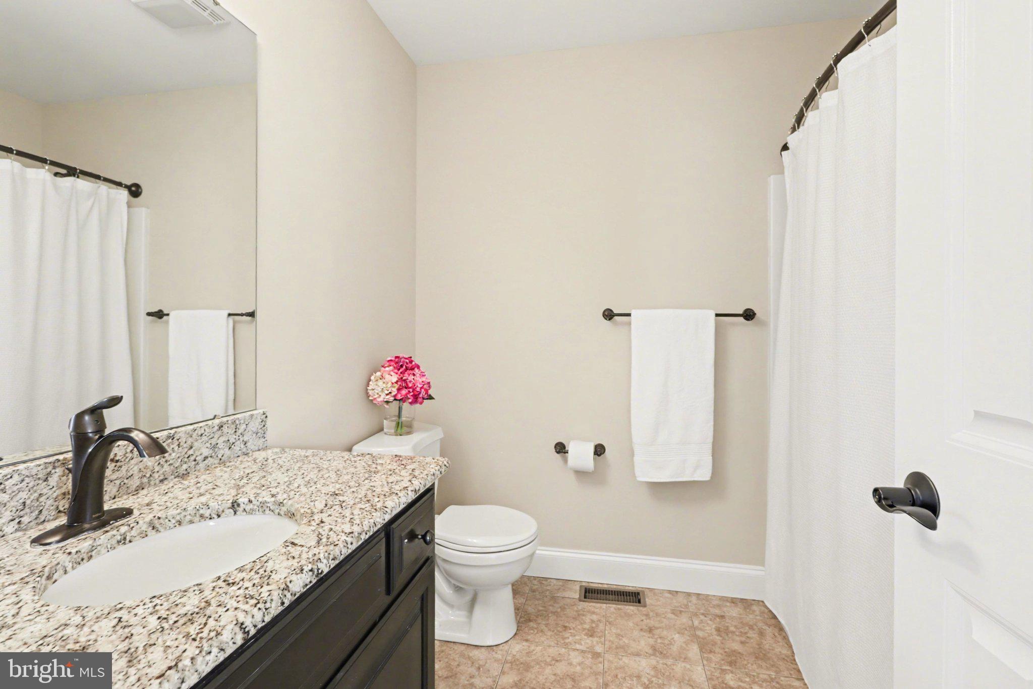 HAMPDEN SUMMIT - Residential