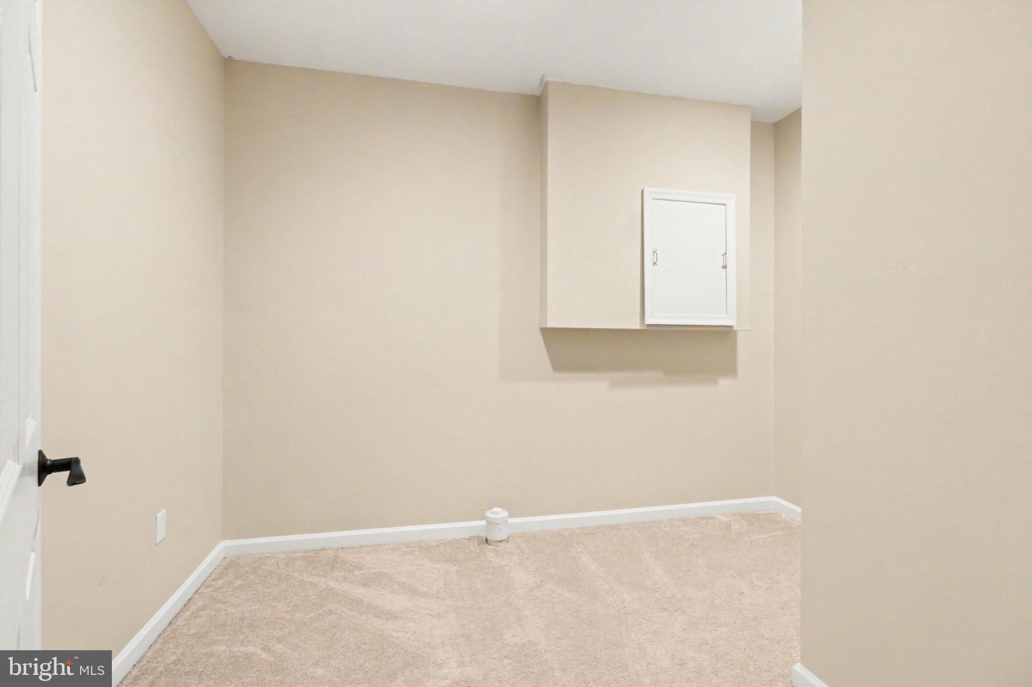 HAMPDEN SUMMIT - Residential