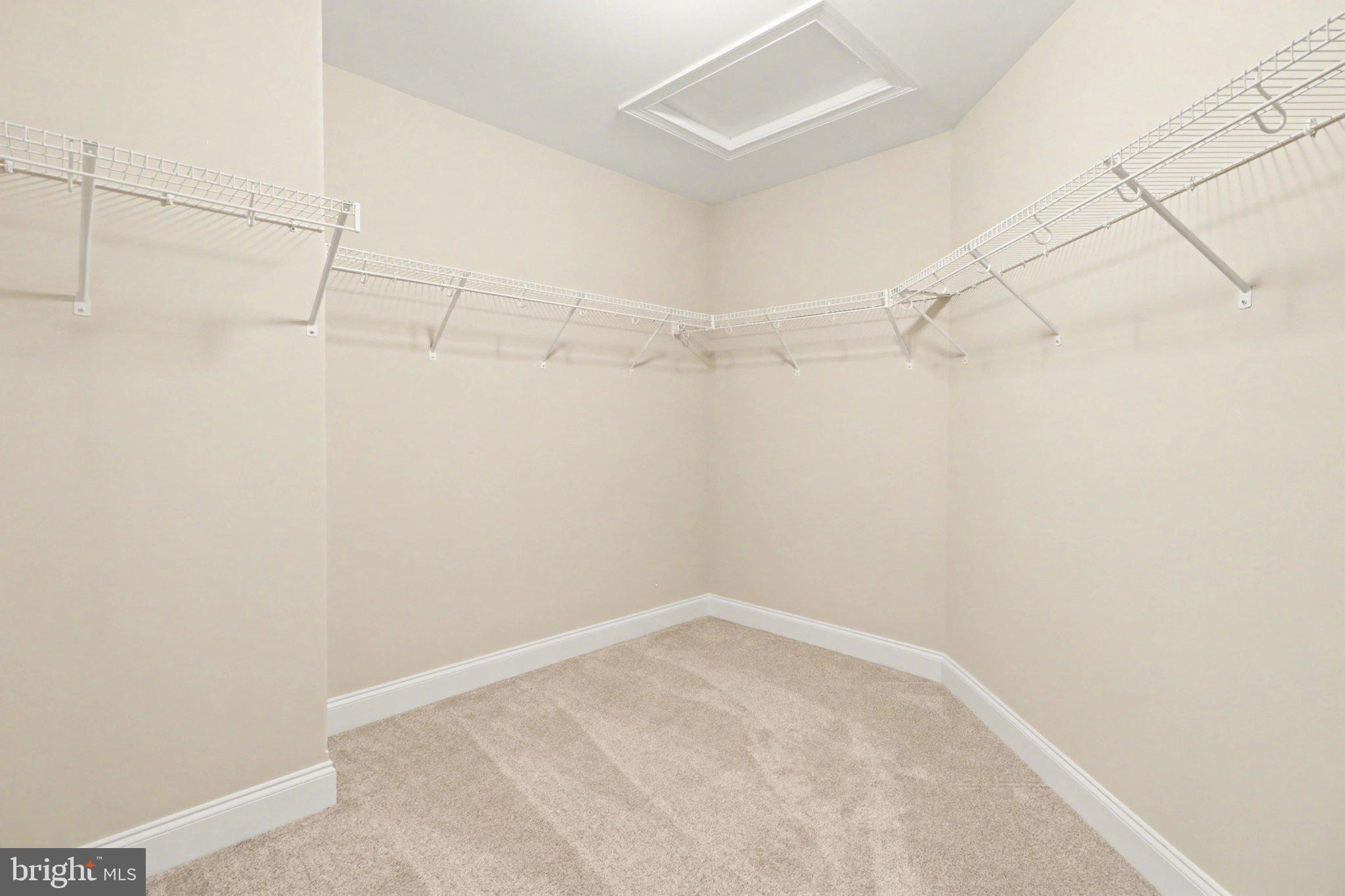 HAMPDEN SUMMIT - Residential