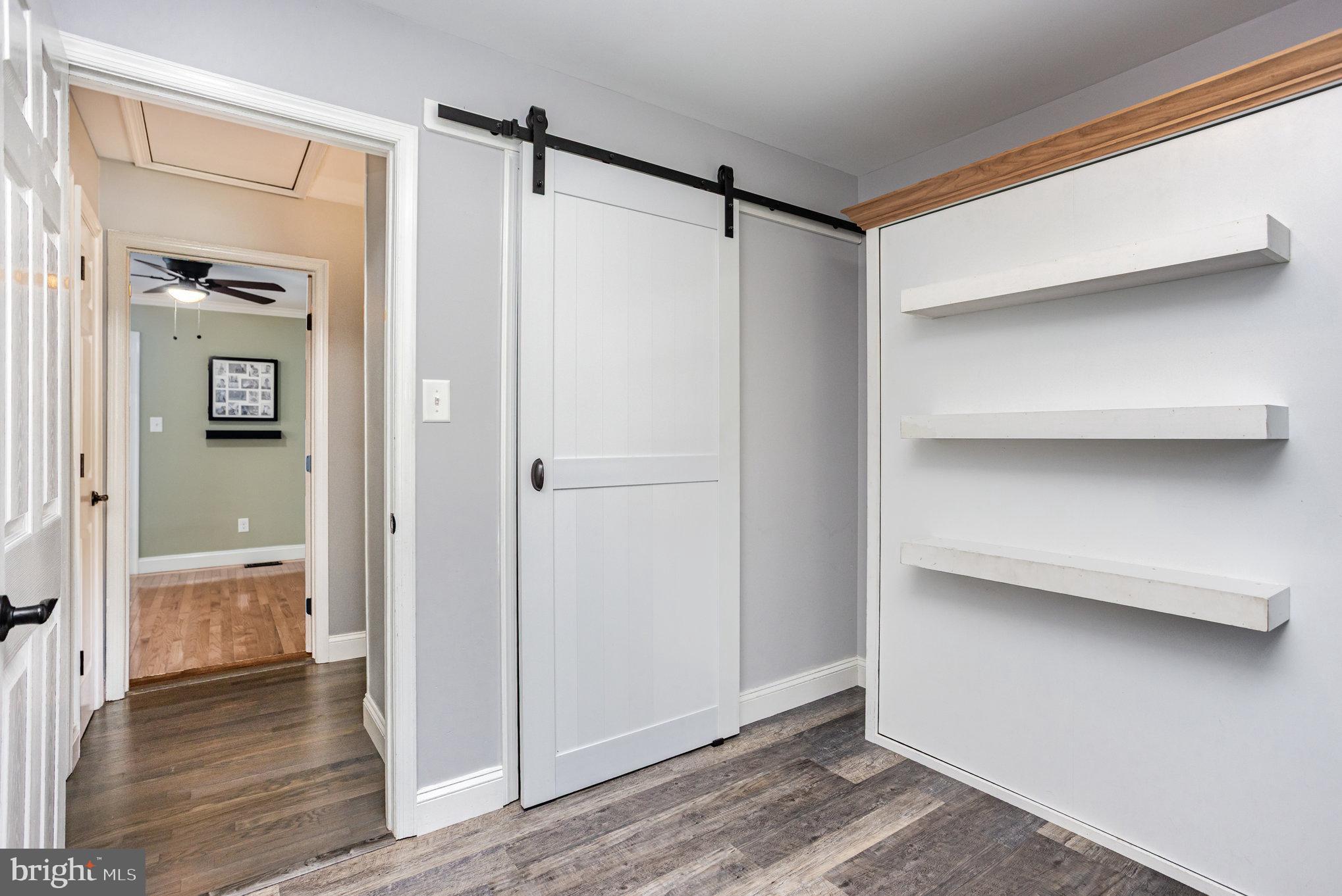 KENSINGTON COURTS - Residential