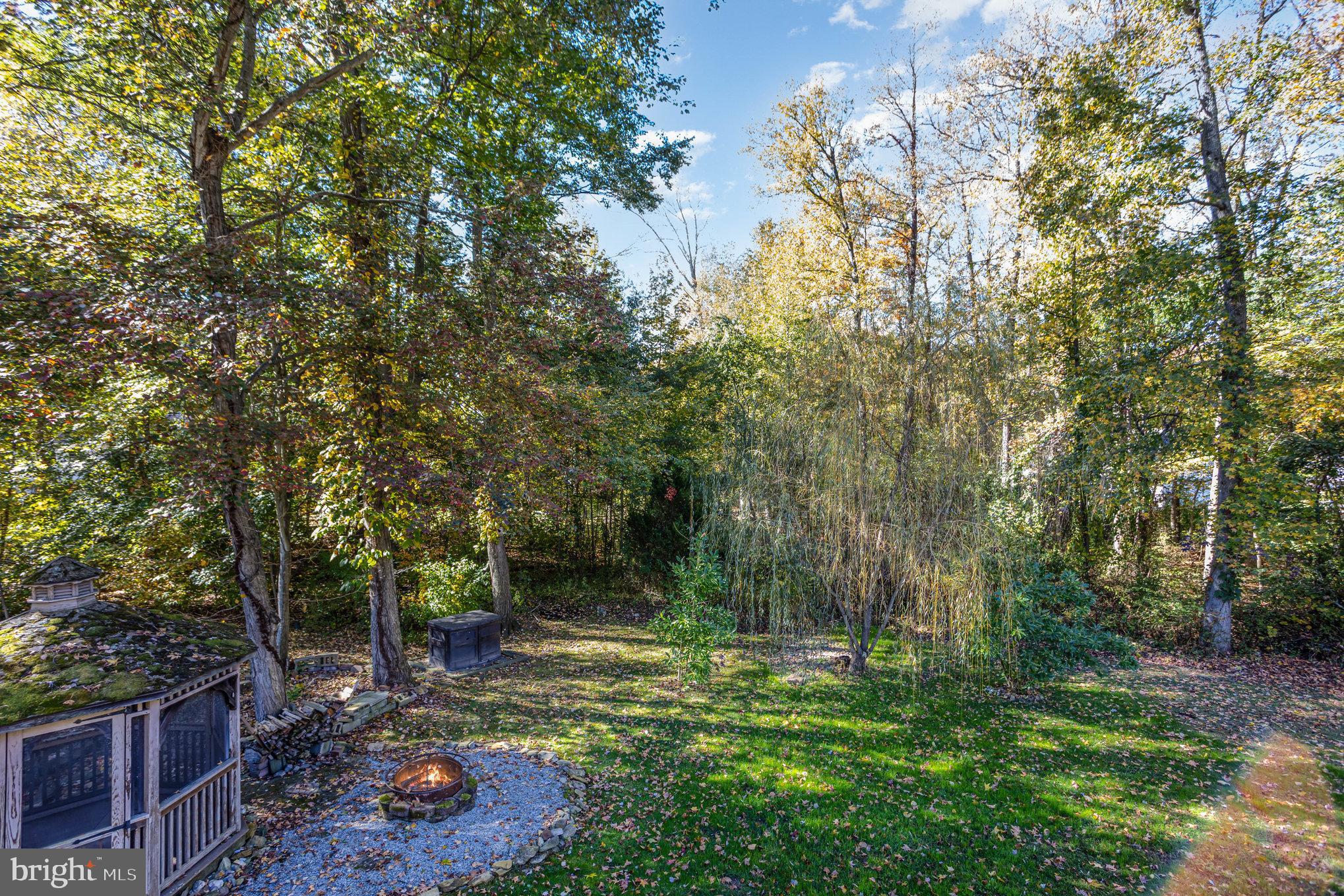 KENSINGTON COURTS - Residential