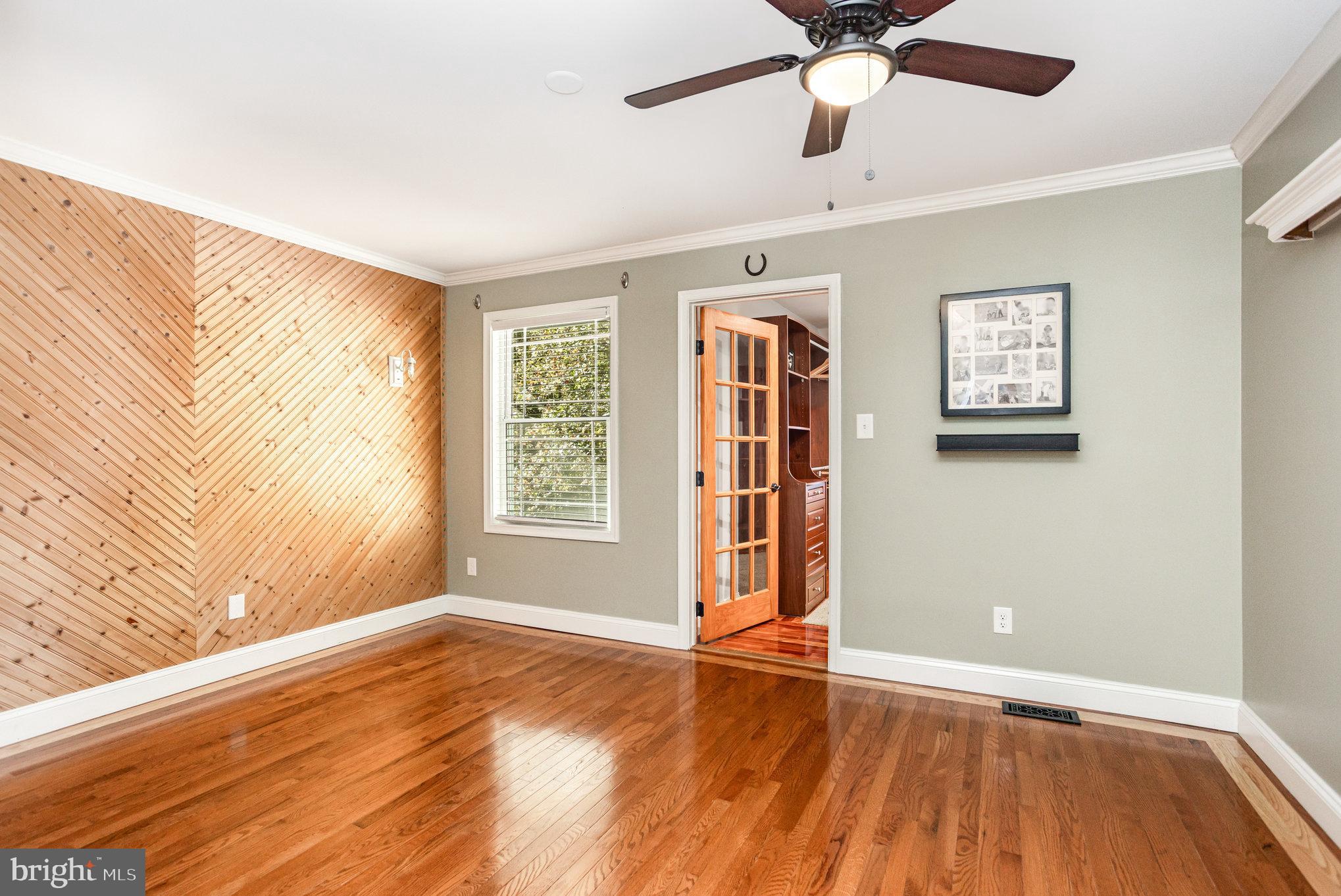 KENSINGTON COURTS - Residential