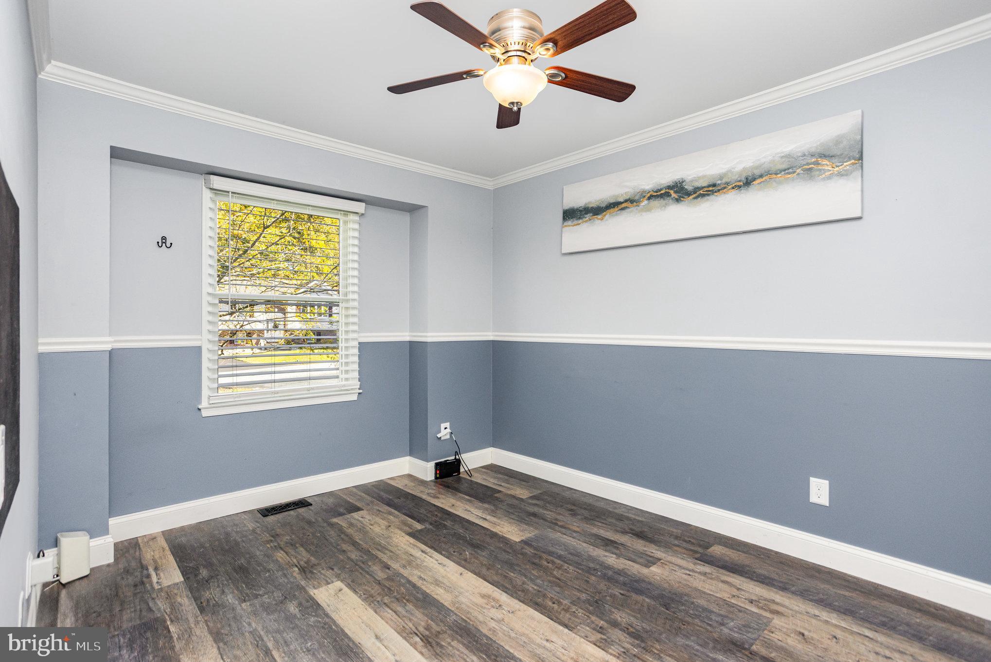 KENSINGTON COURTS - Residential