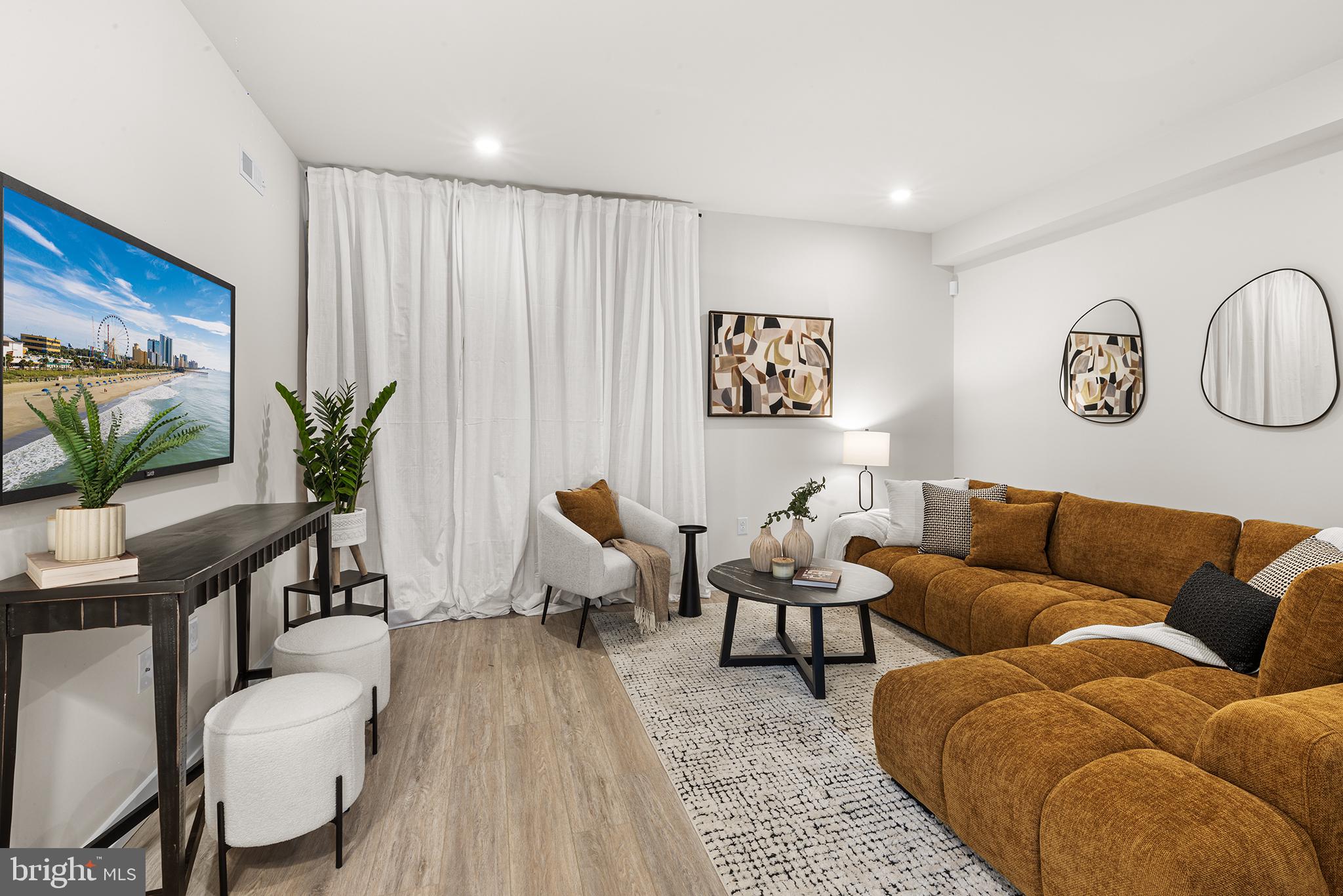 1641 N BAILEY STREET