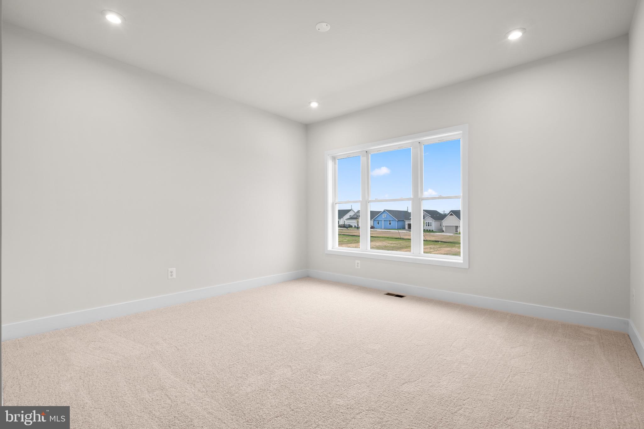 HIATT POINTE AT SNOWDEN BRIDGE - Residential