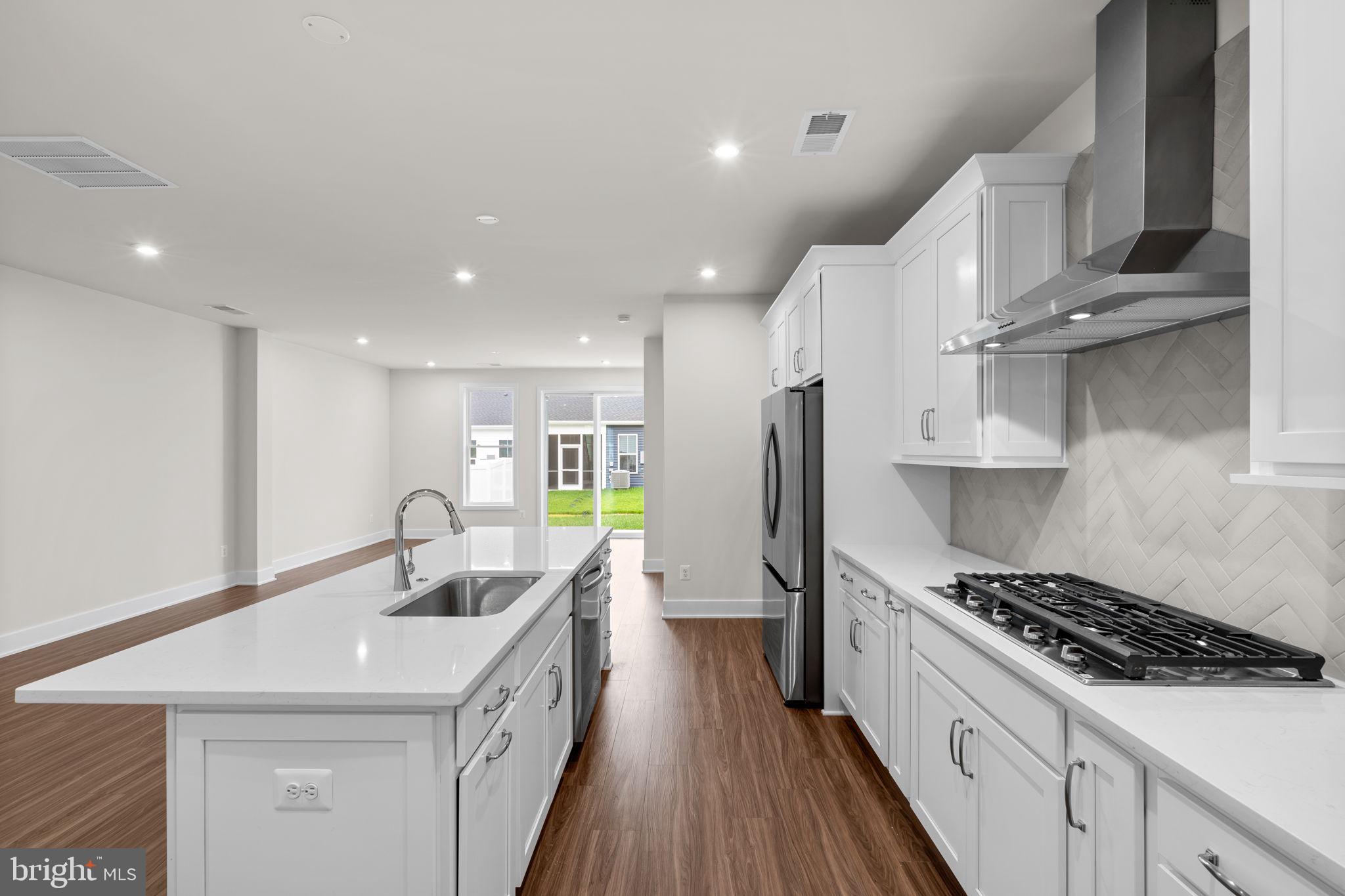 HIATT POINTE AT SNOWDEN BRIDGE - Residential