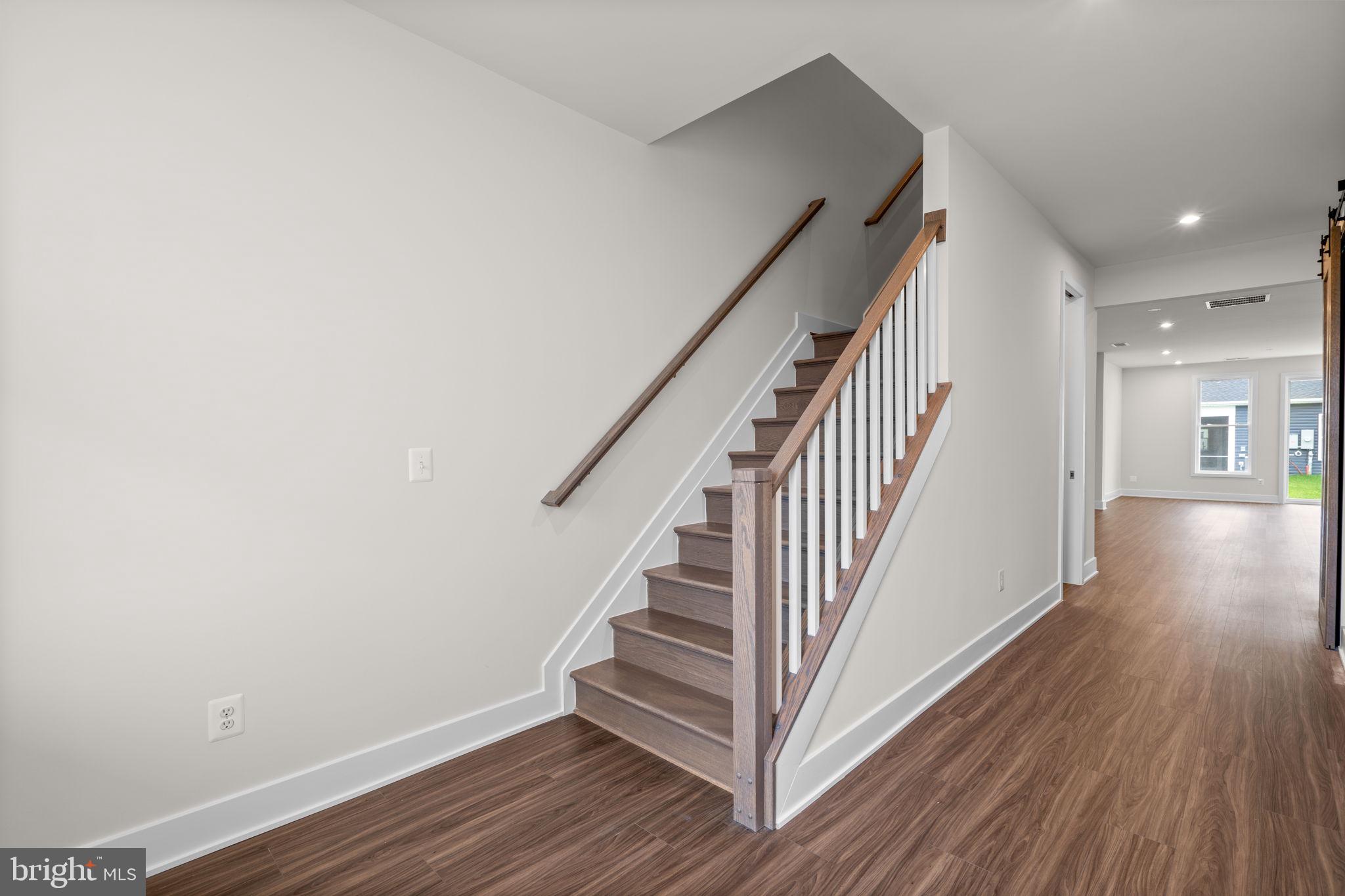 HIATT POINTE AT SNOWDEN BRIDGE - Residential