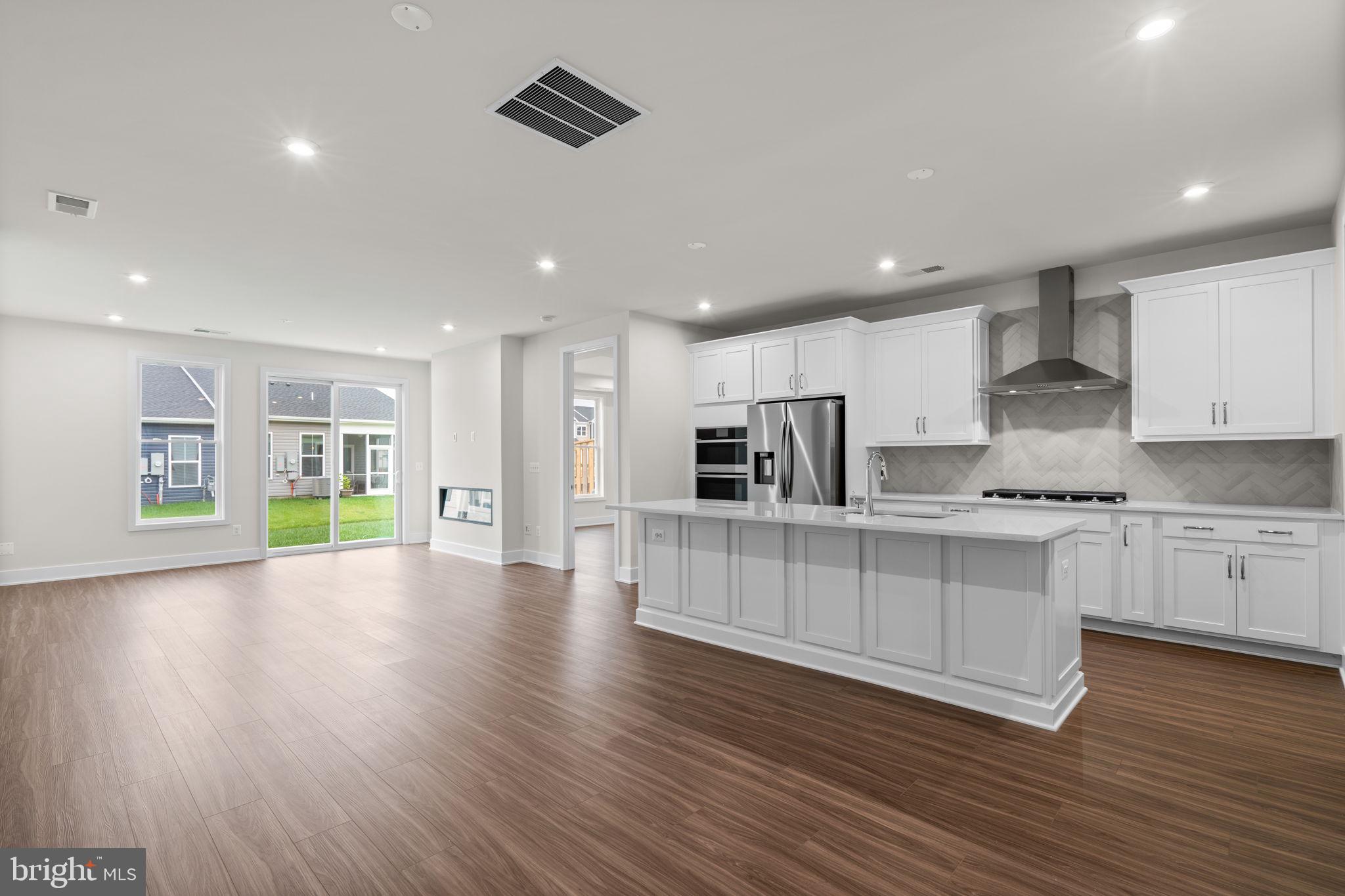 HIATT POINTE AT SNOWDEN BRIDGE - Residential