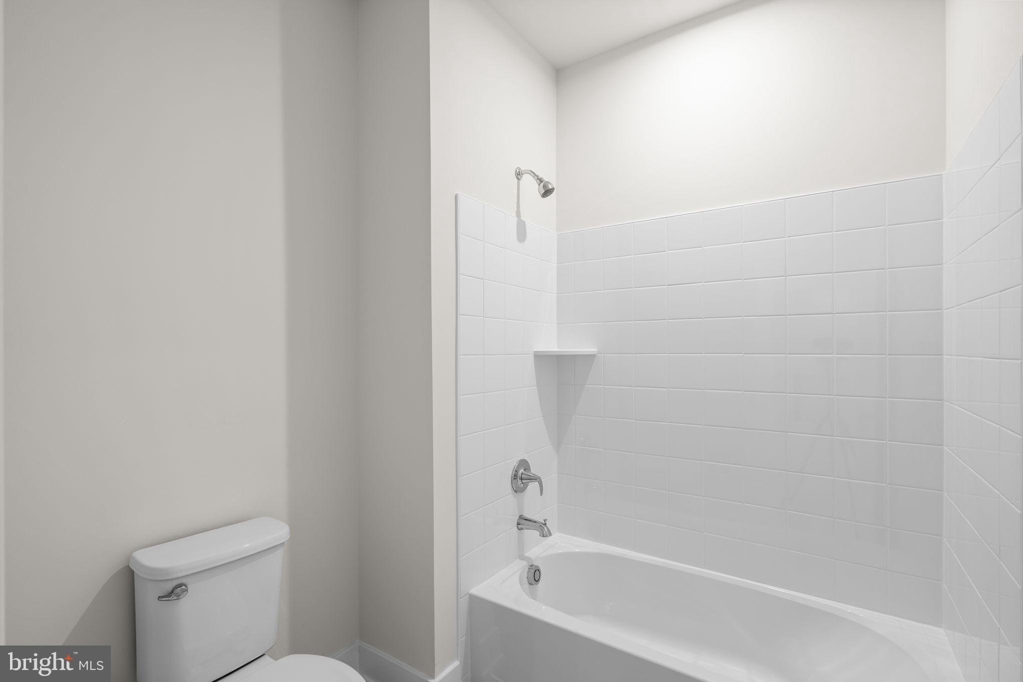 HIATT POINTE AT SNOWDEN BRIDGE - Residential