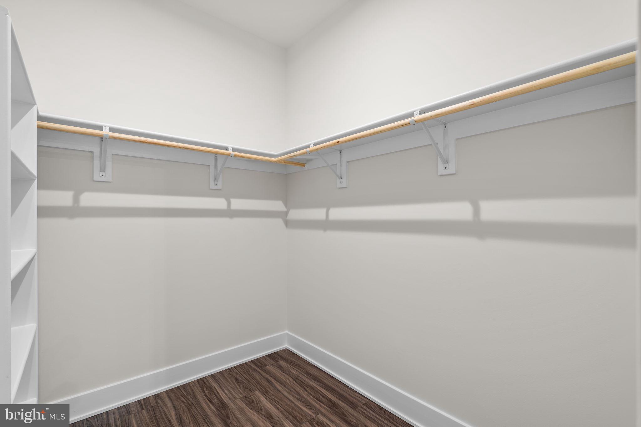 HIATT POINTE AT SNOWDEN BRIDGE - Residential