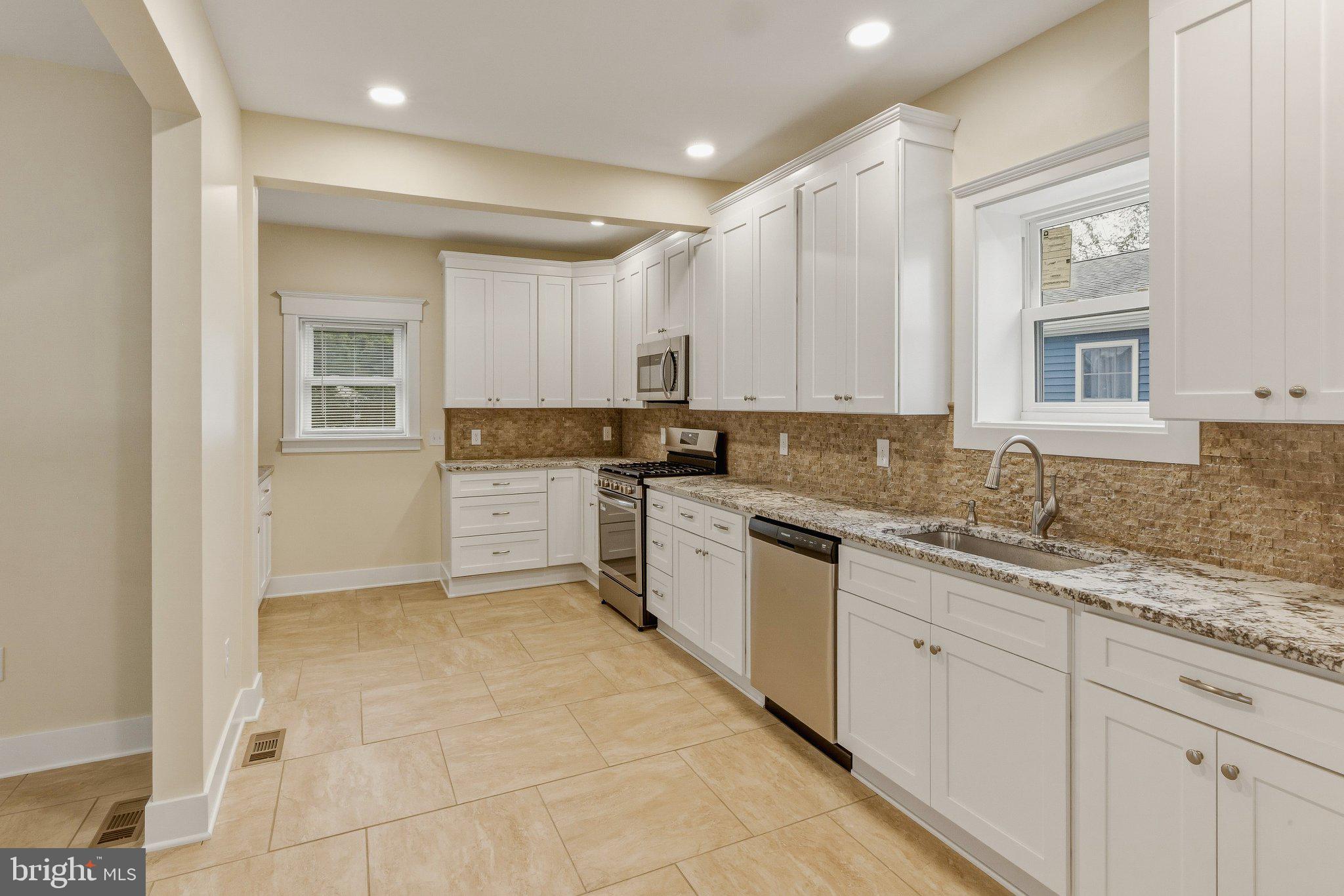 424 HIGHLAND AVENUE