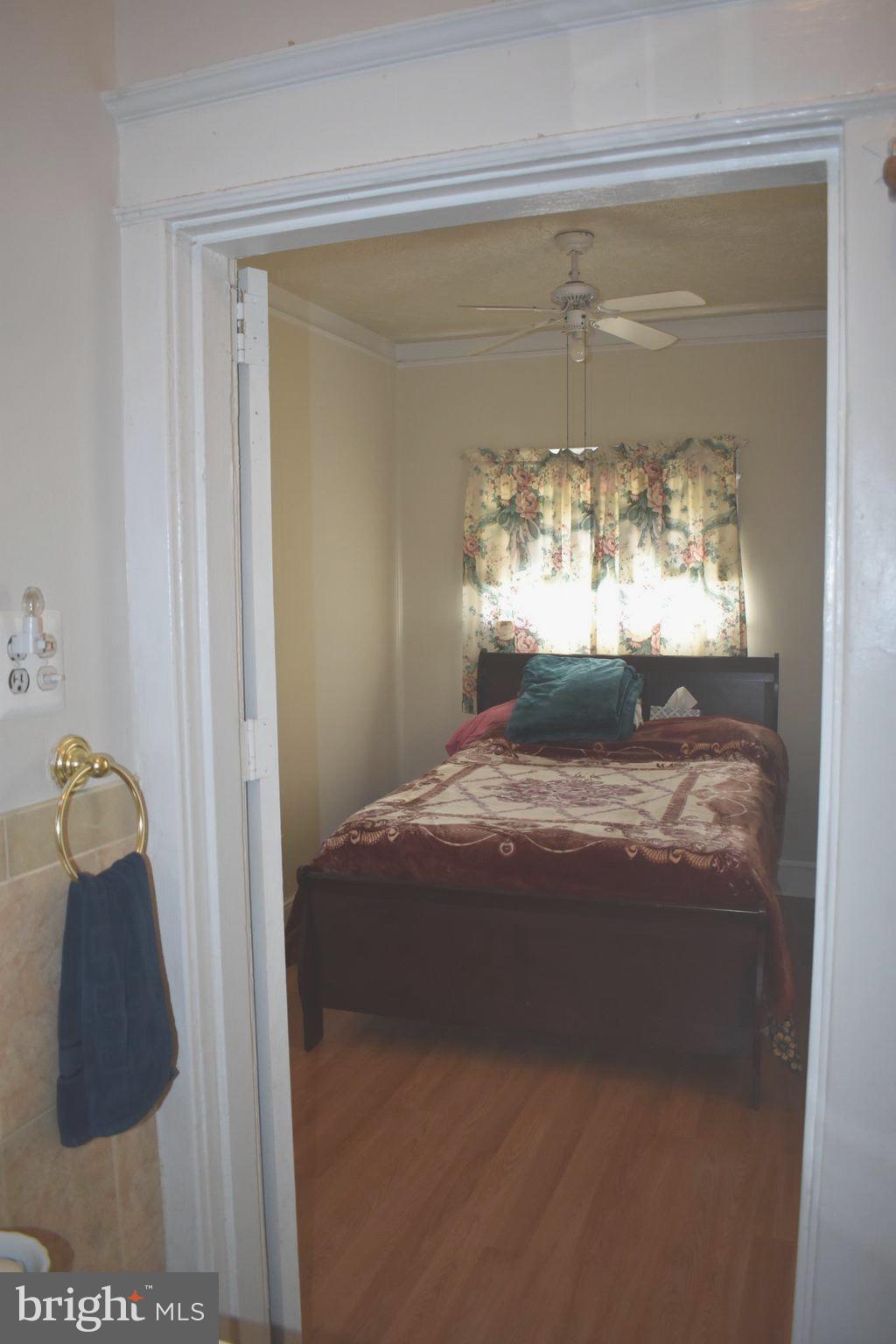 COLMAR MANOR - Residential