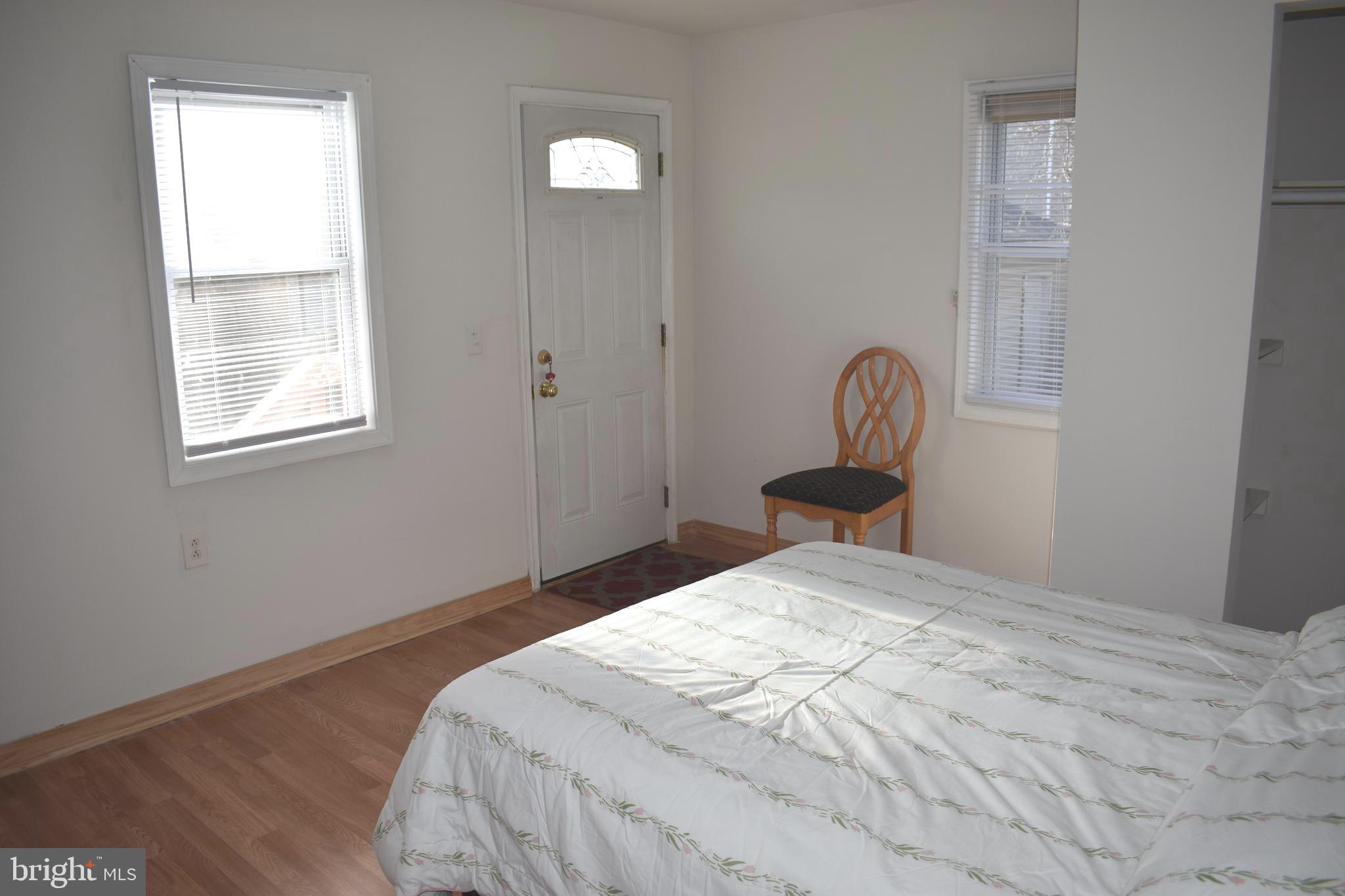 COLMAR MANOR - Residential