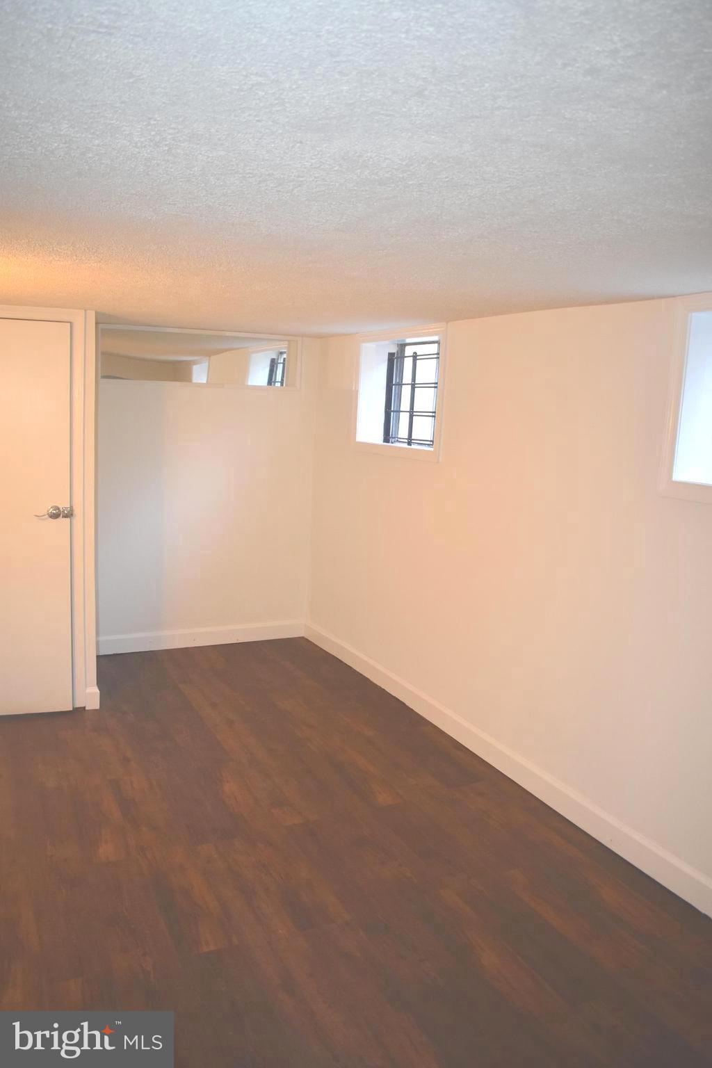 COLMAR MANOR - Residential