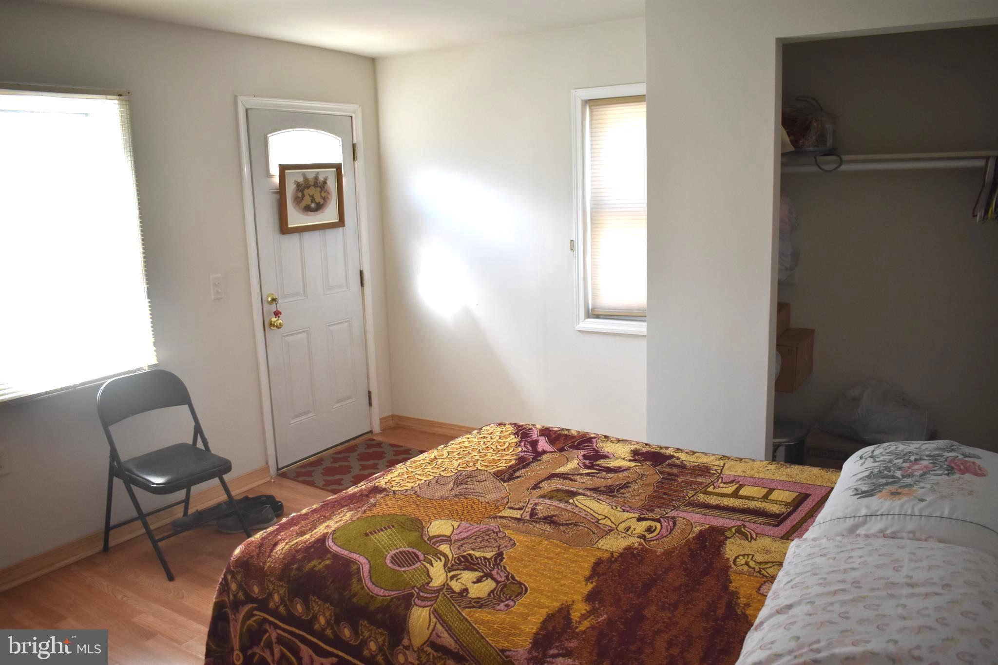 COLMAR MANOR - Residential