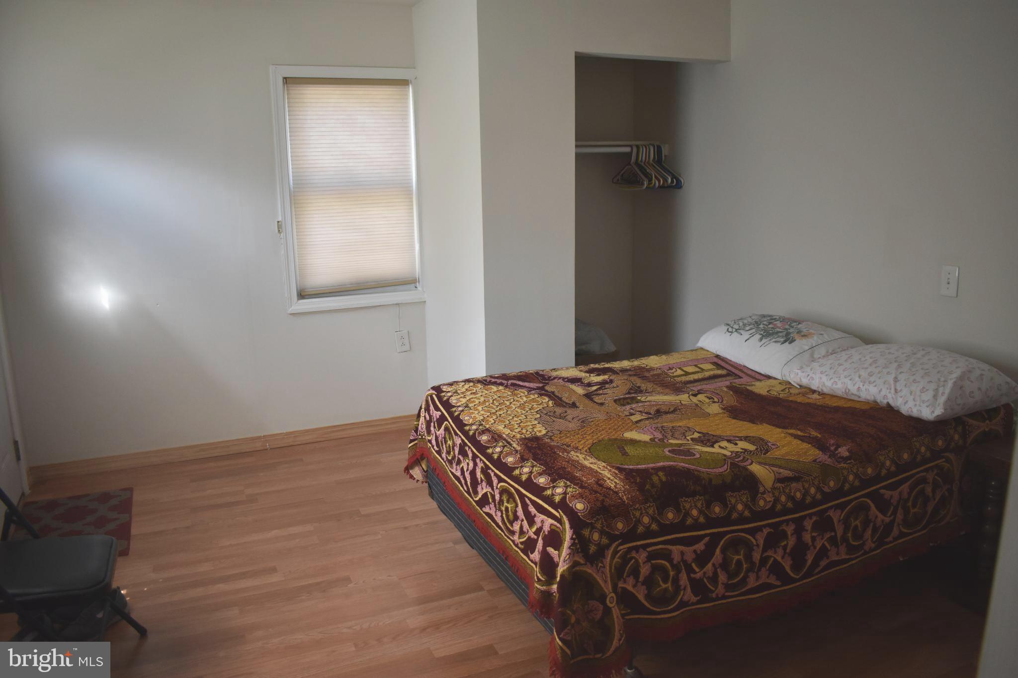 COLMAR MANOR - Residential