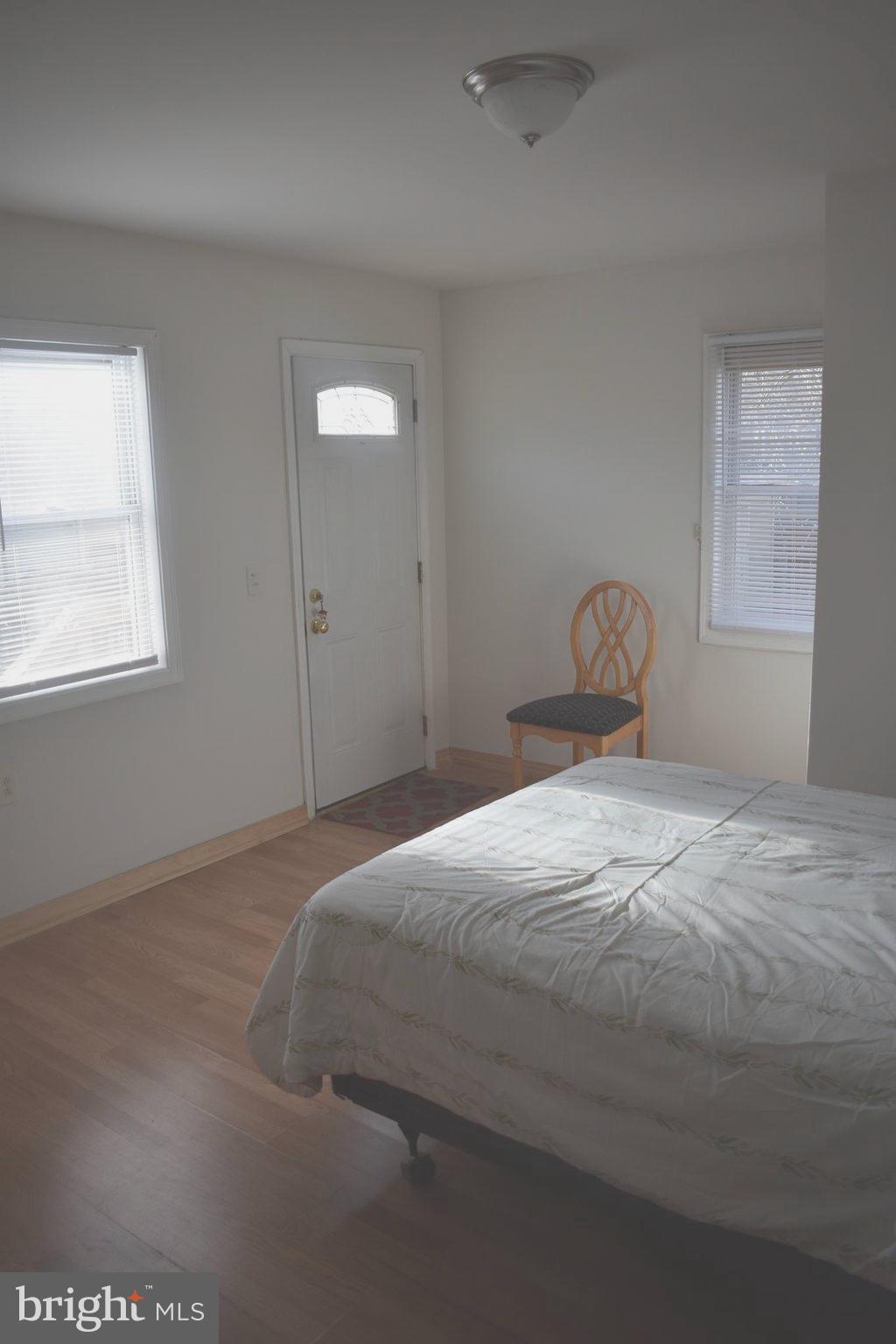 COLMAR MANOR - Residential