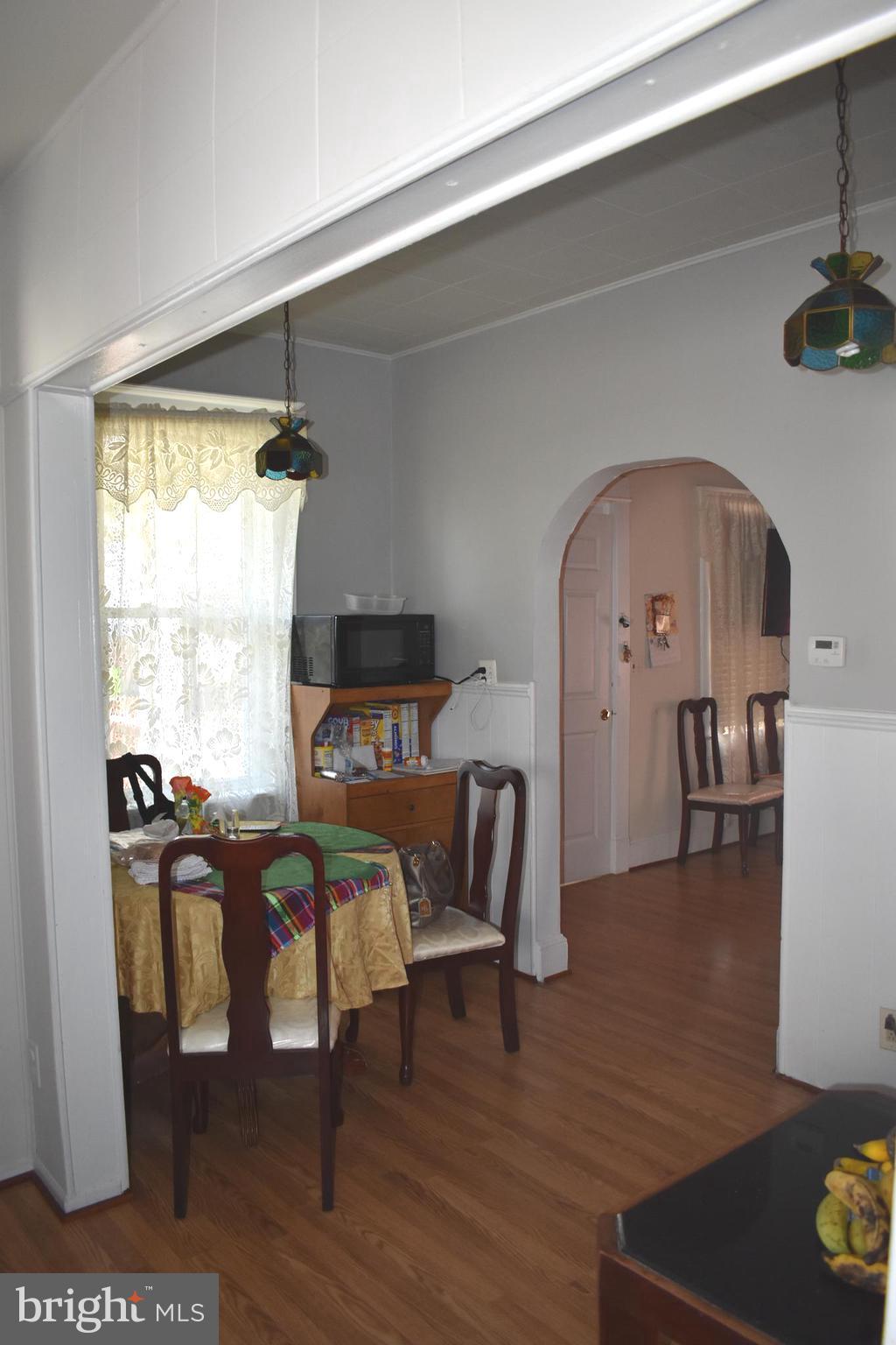 COLMAR MANOR - Residential