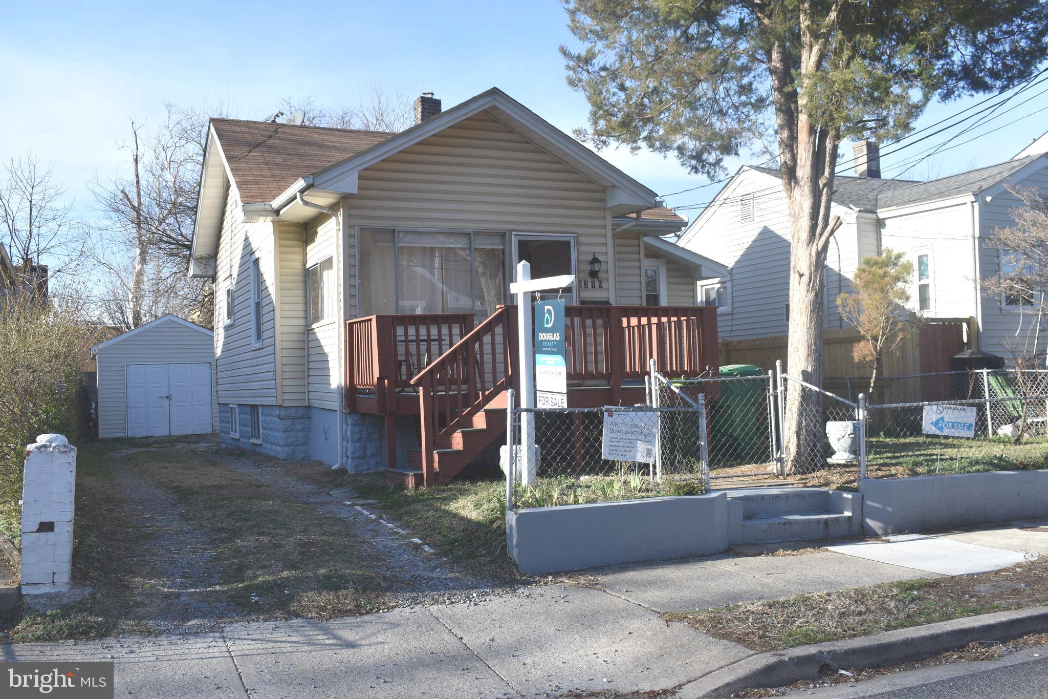 COLMAR MANOR - Residential