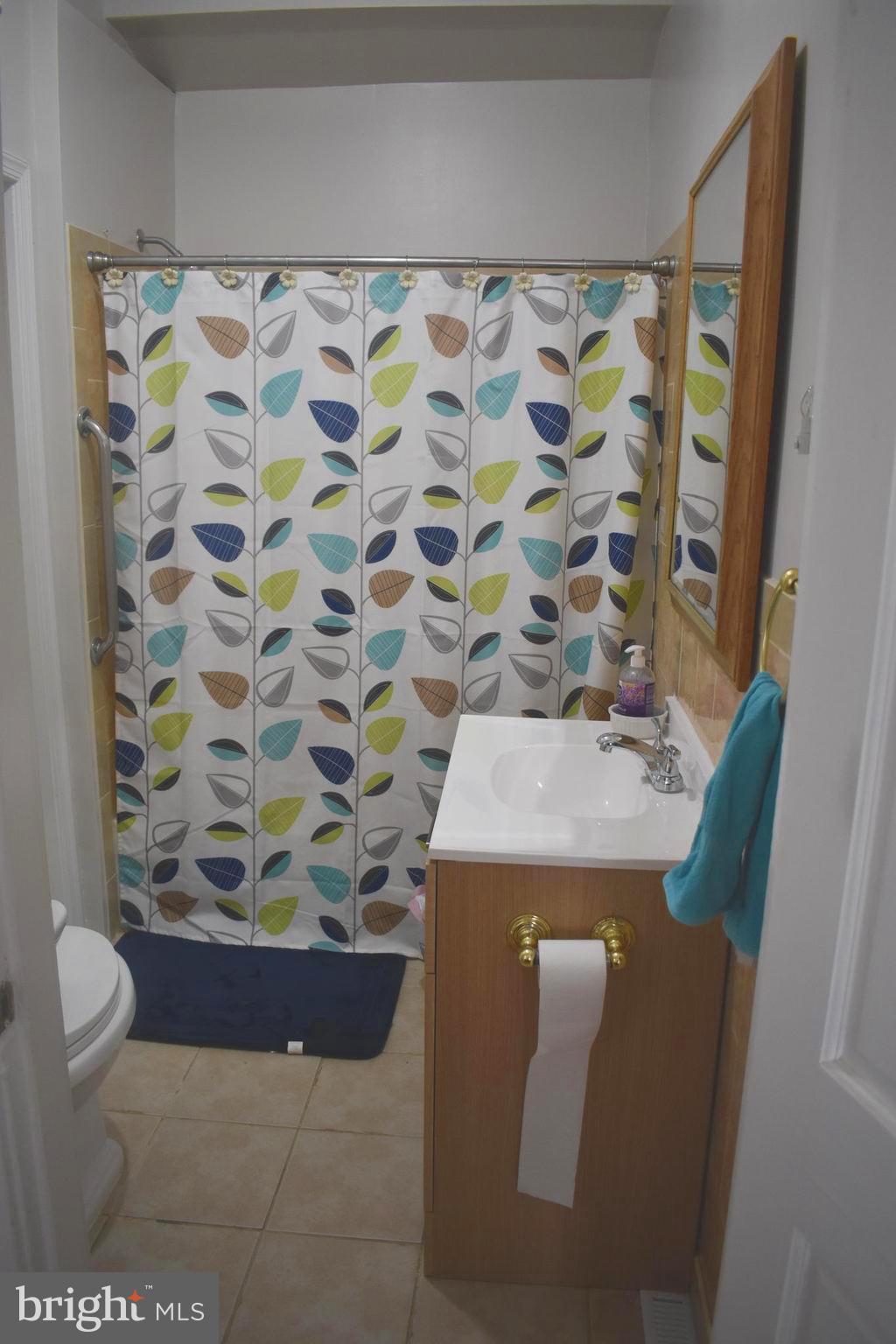 COLMAR MANOR - Residential