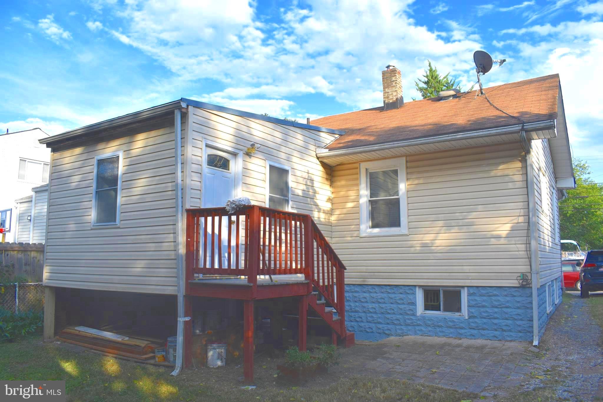 COLMAR MANOR - Residential