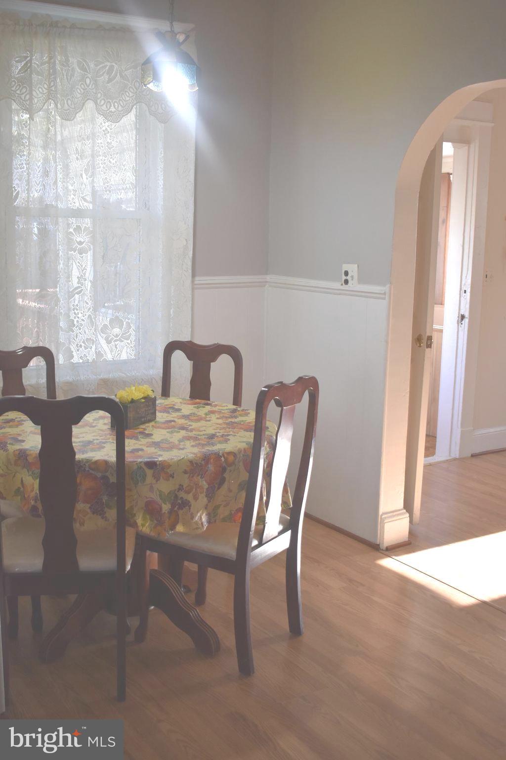 COLMAR MANOR - Residential