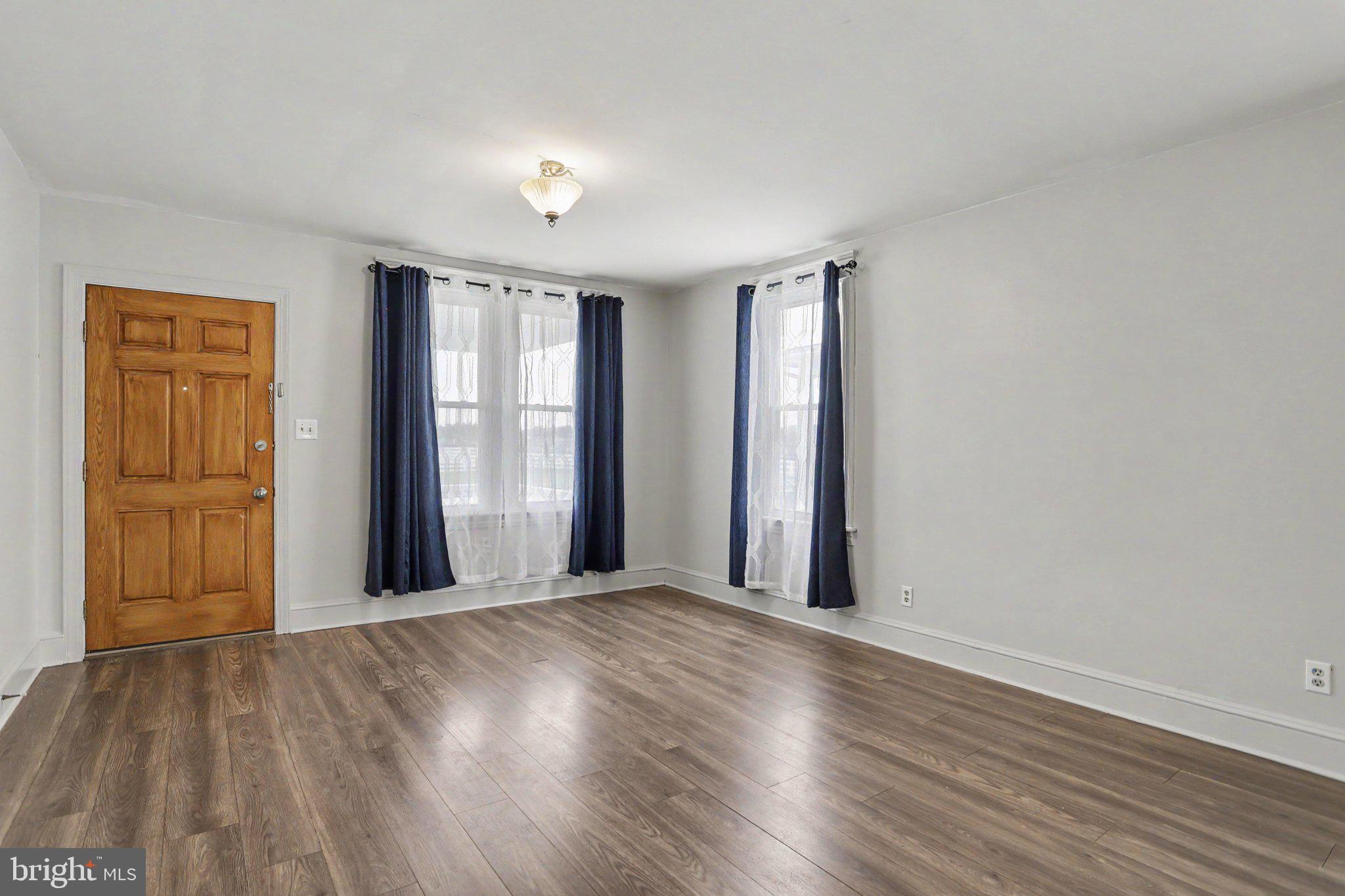 553 1/2 MCALLISTER