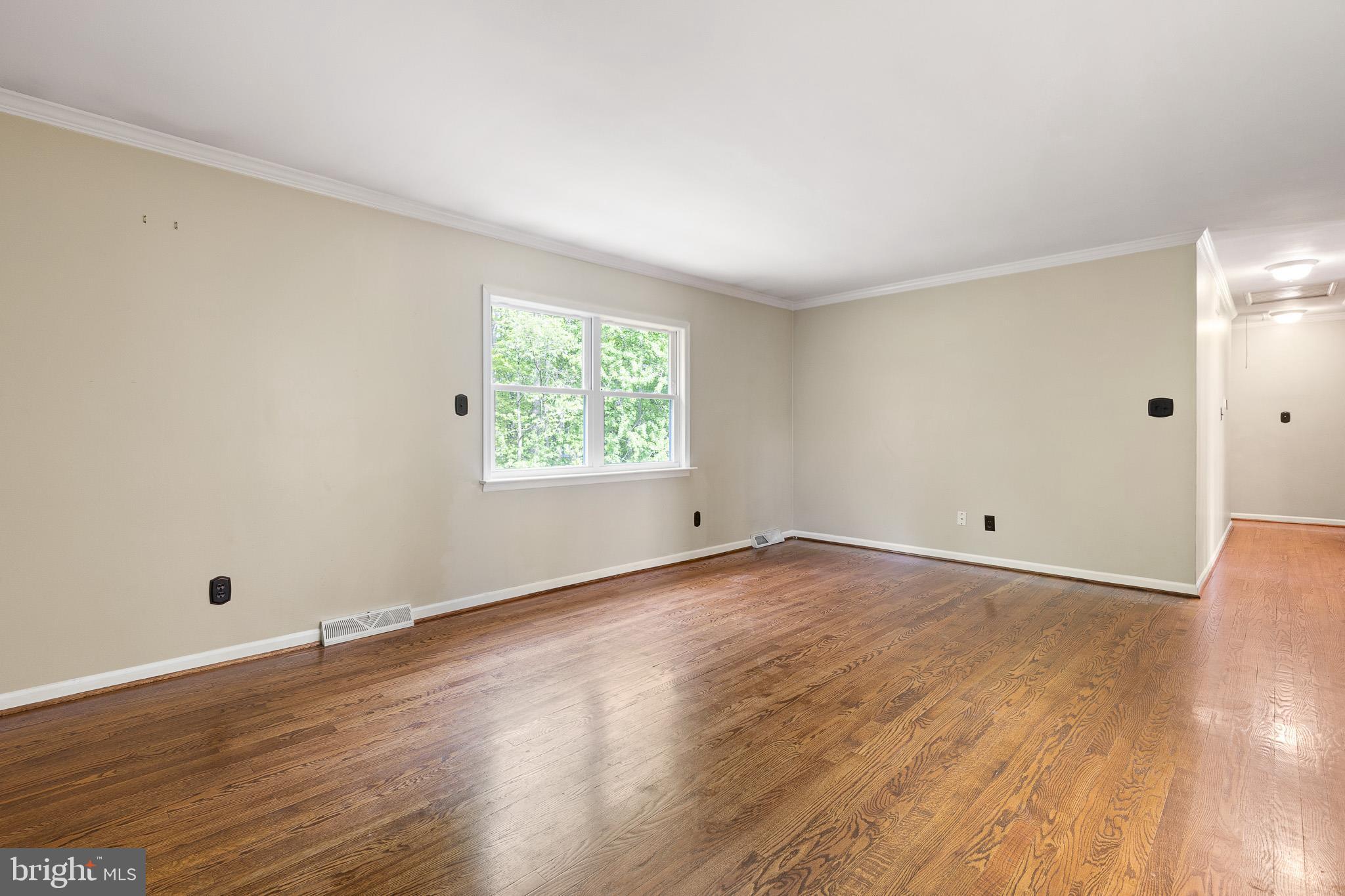 HICKORY WOODS - Residential
