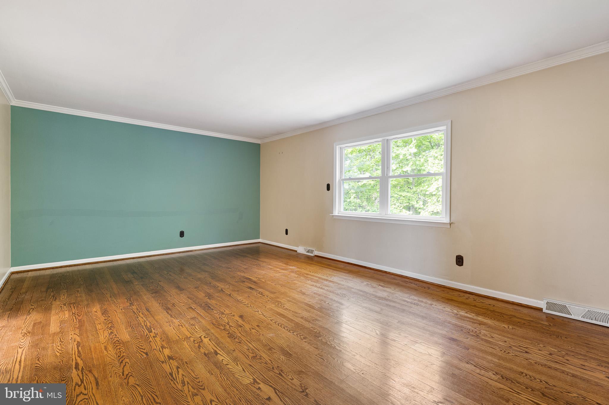 HICKORY WOODS - Residential