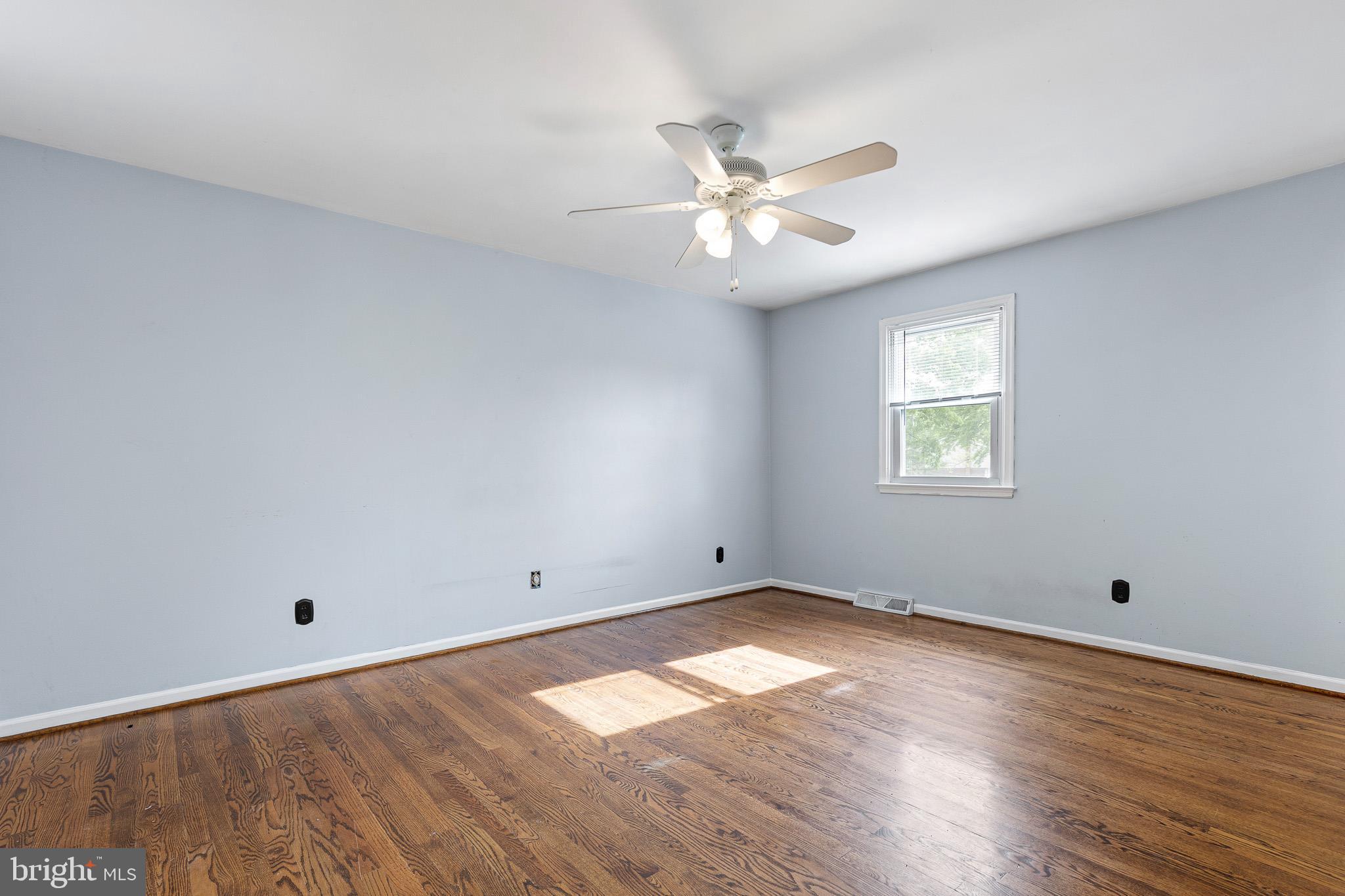 HICKORY WOODS - Residential