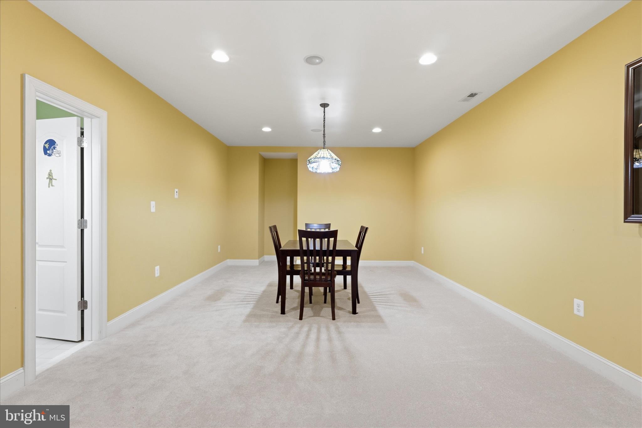SMITH LAKE ESTATES - Residential