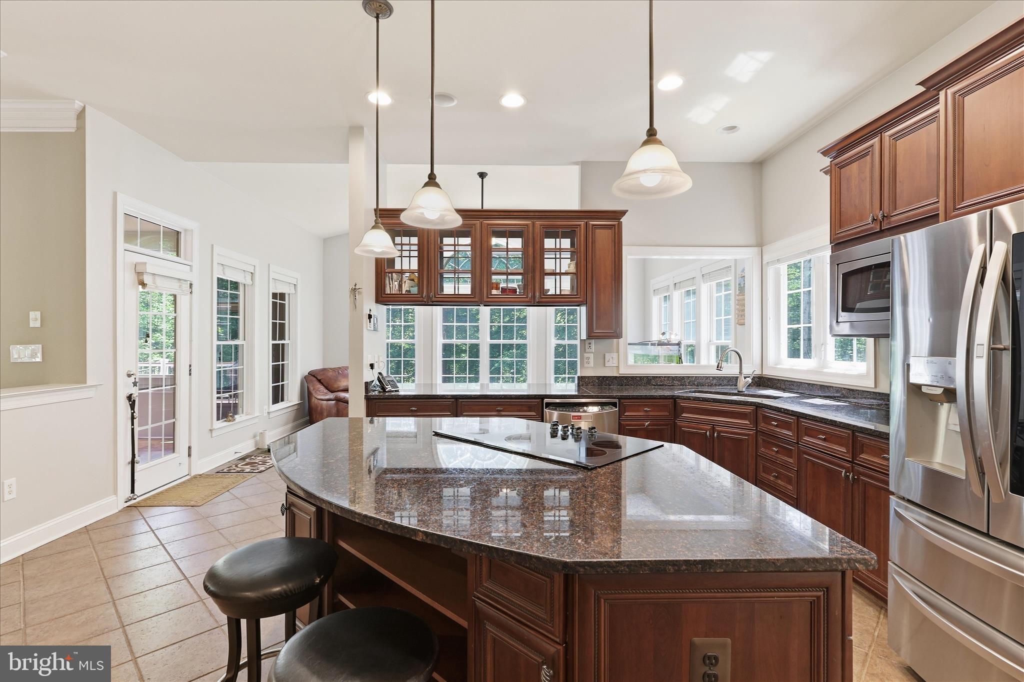 SMITH LAKE ESTATES - Residential