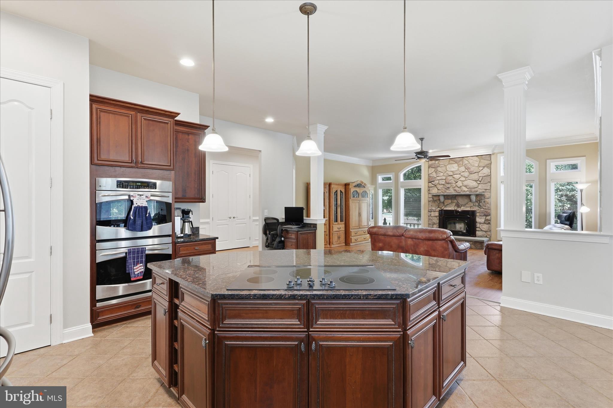 SMITH LAKE ESTATES - Residential