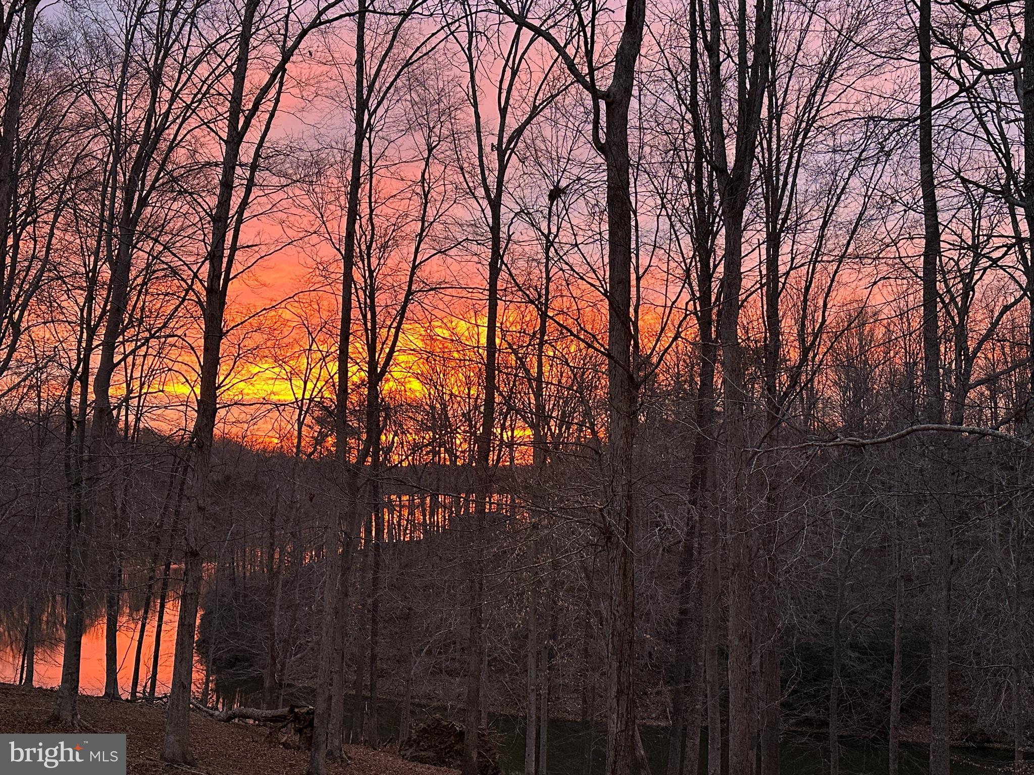 SMITH LAKE ESTATES - Residential