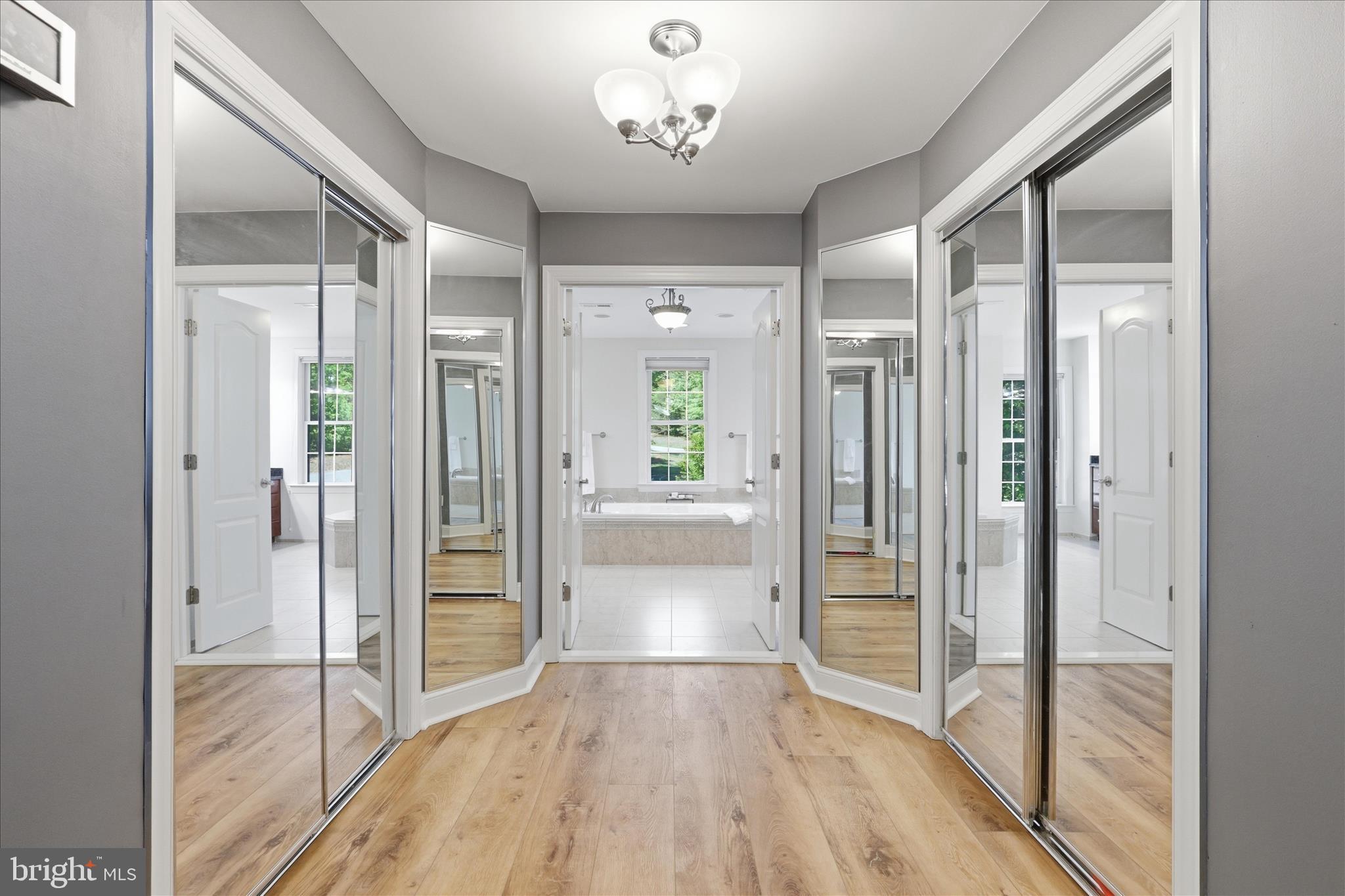 SMITH LAKE ESTATES - Residential