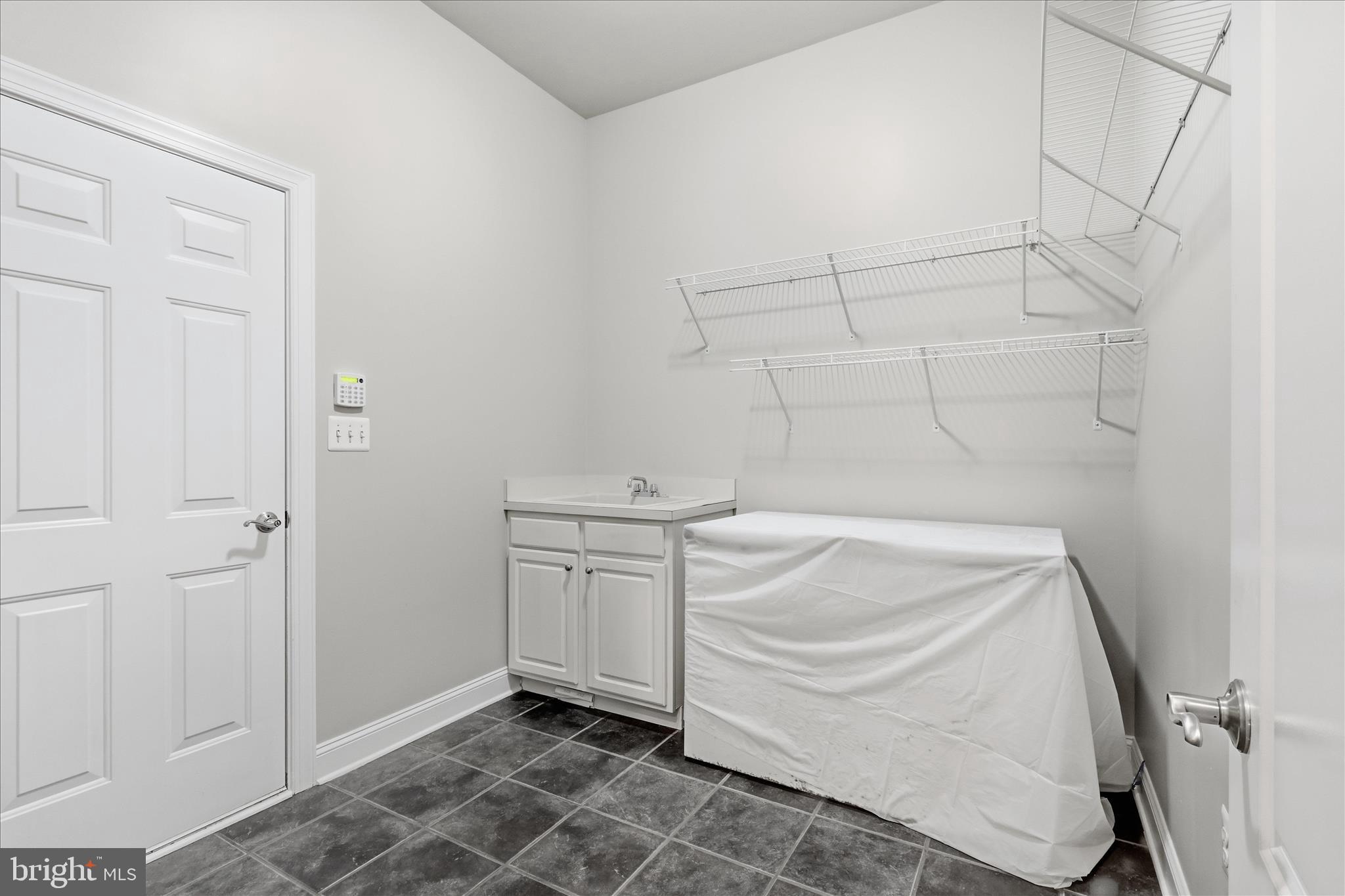 SMITH LAKE ESTATES - Residential