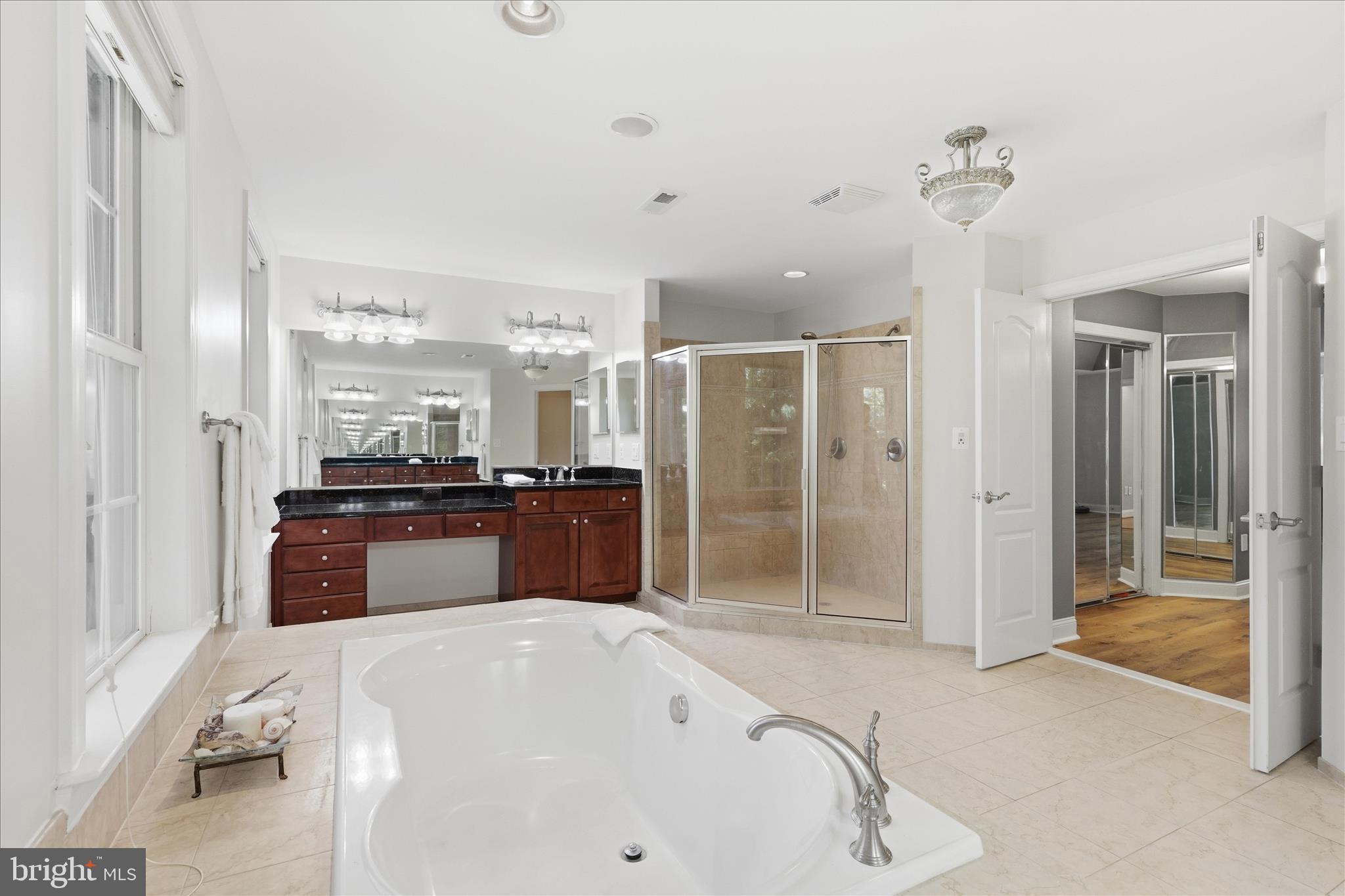 SMITH LAKE ESTATES - Residential