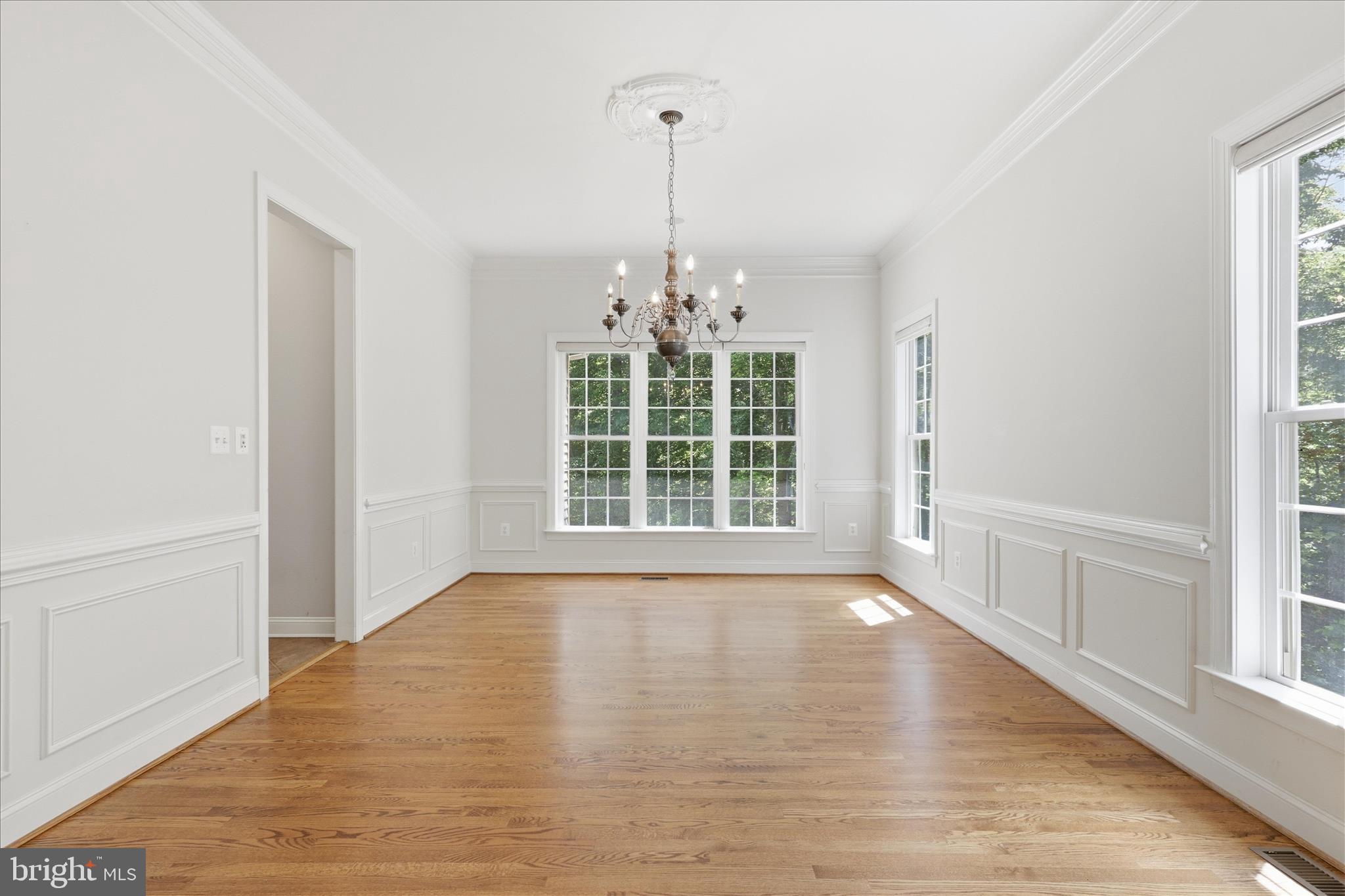 SMITH LAKE ESTATES - Residential