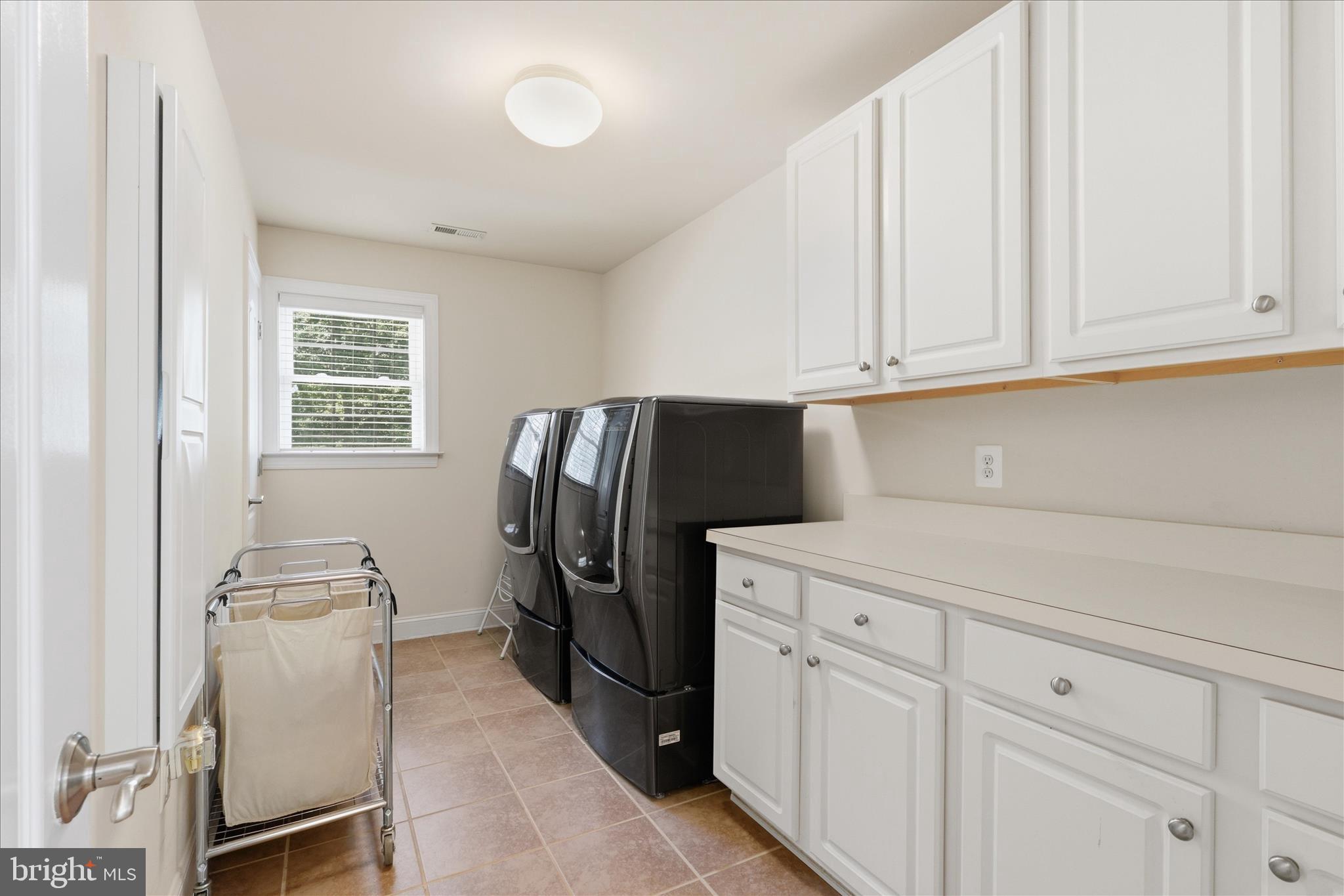 SMITH LAKE ESTATES - Residential