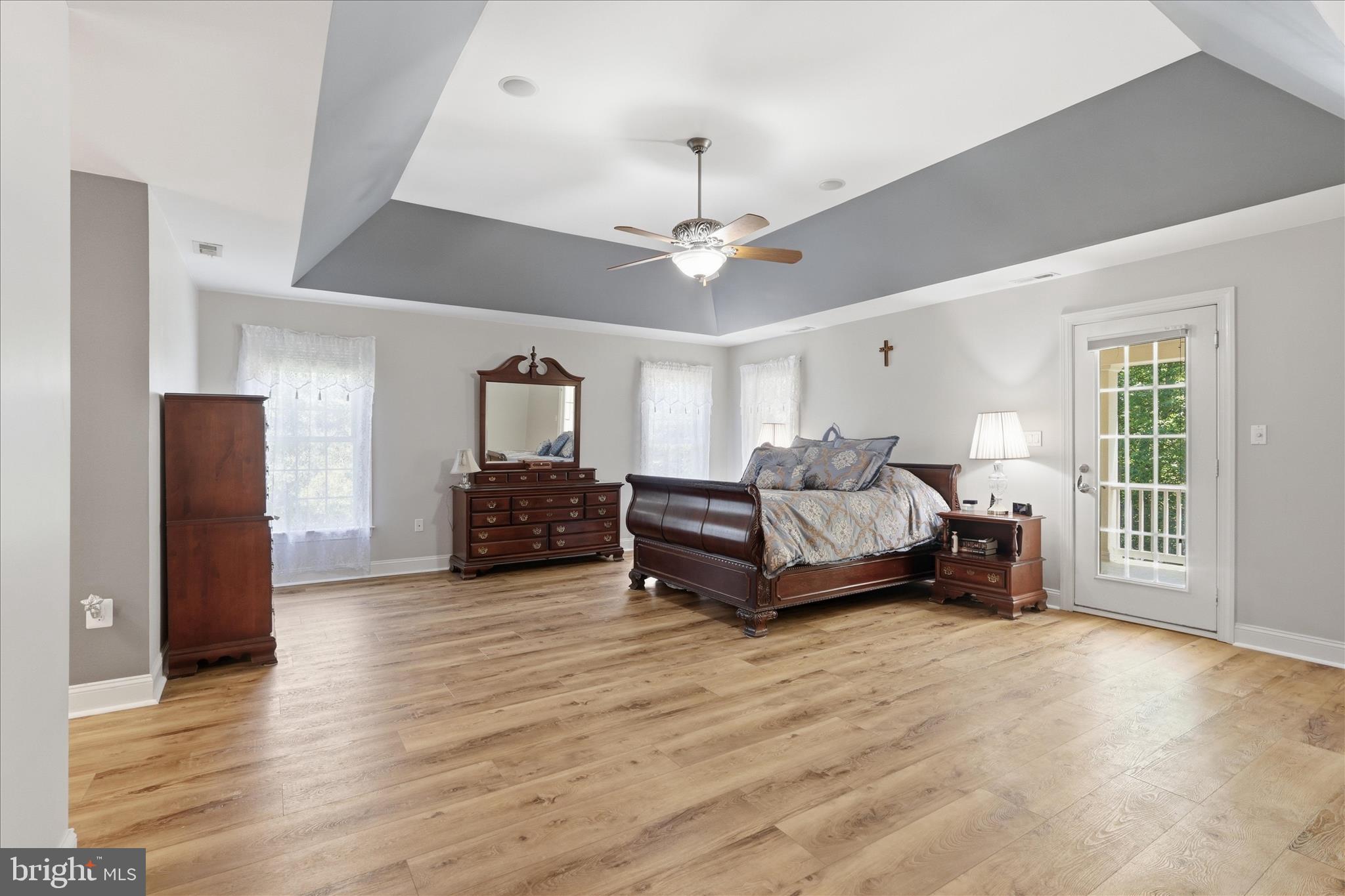 SMITH LAKE ESTATES - Residential