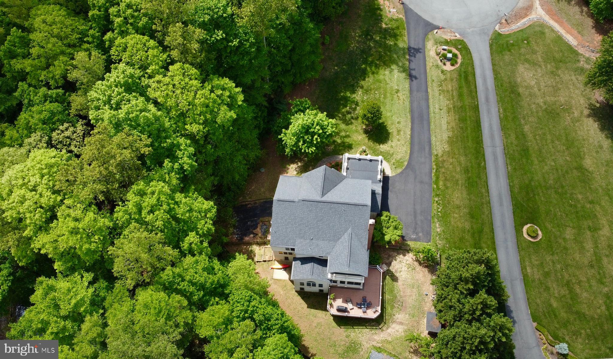 SMITH LAKE ESTATES - Residential