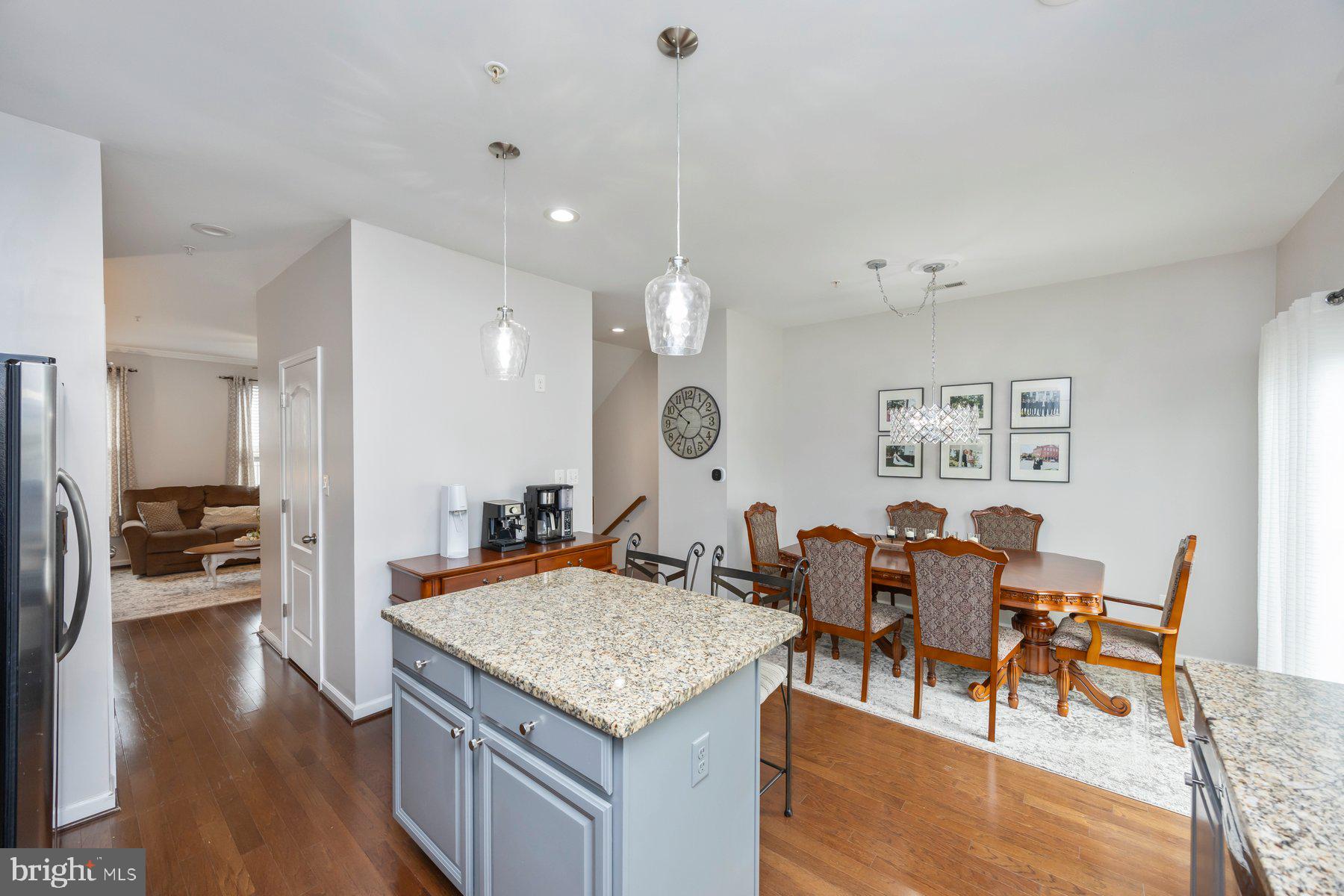 7649 TIMBERCROSS LANE