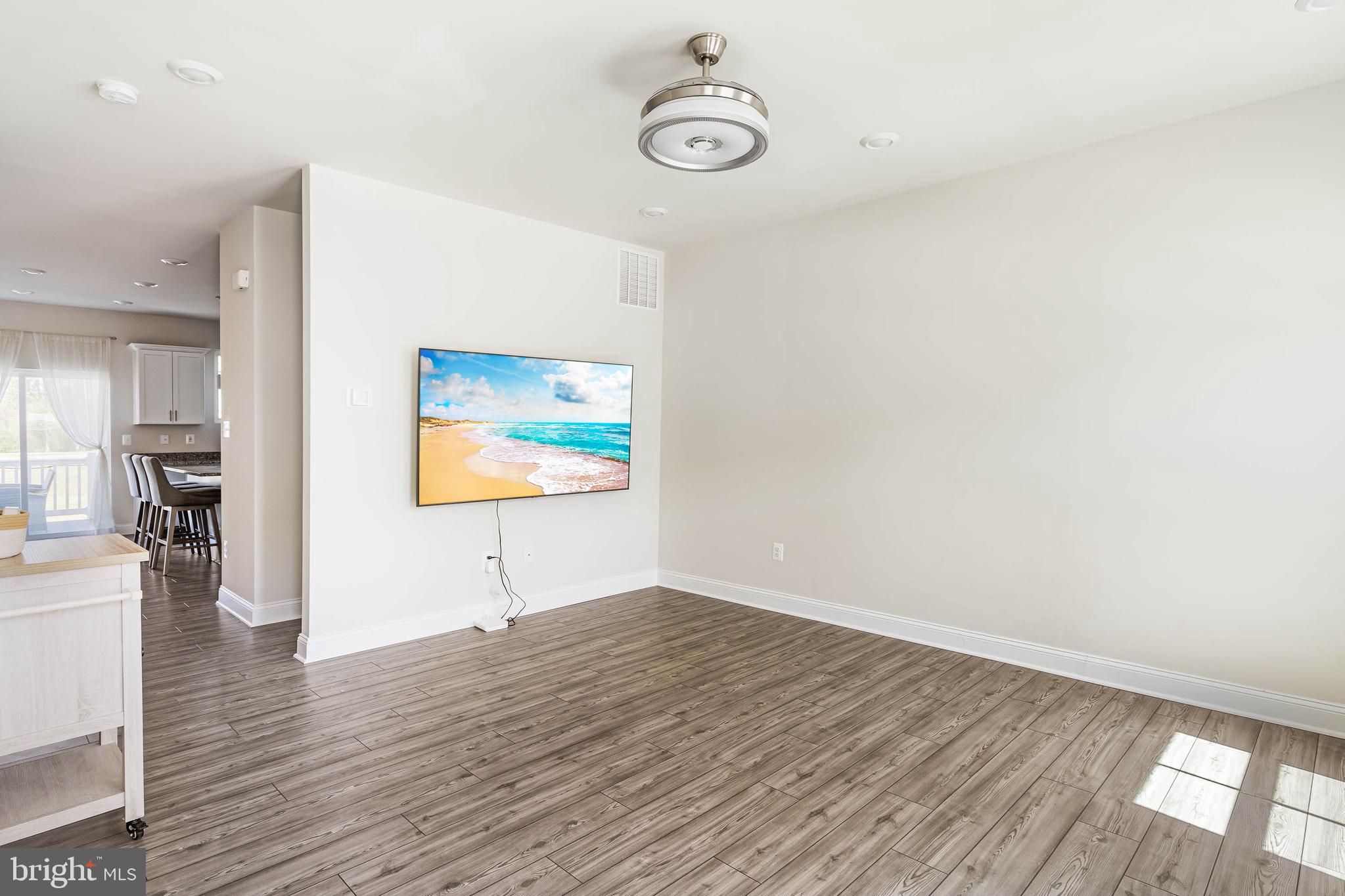 PLANTATION LAKES - Residential Lease