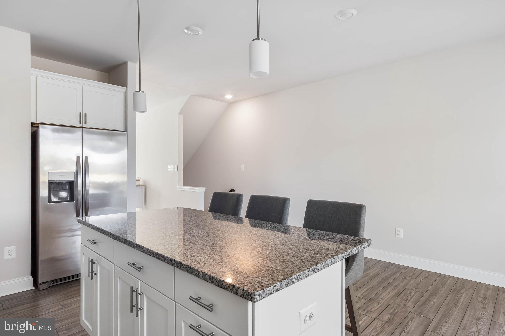 PLANTATION LAKES - Residential Lease